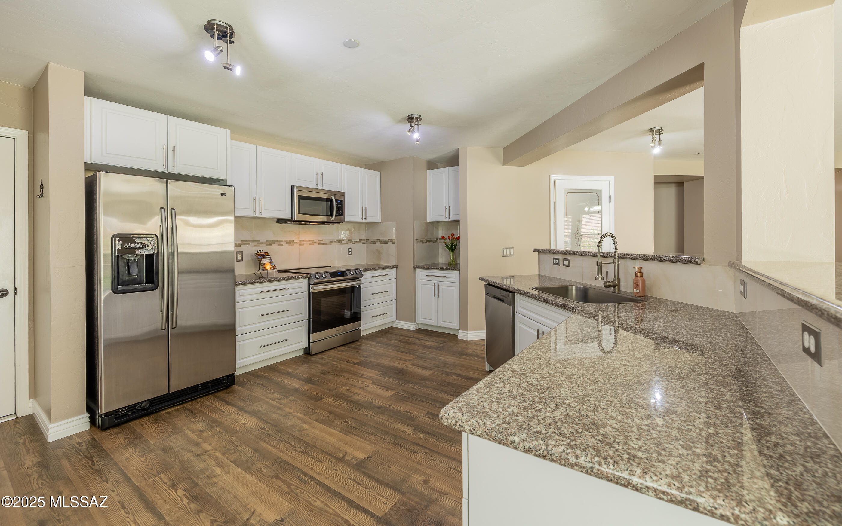 3561 E Farrier Drive