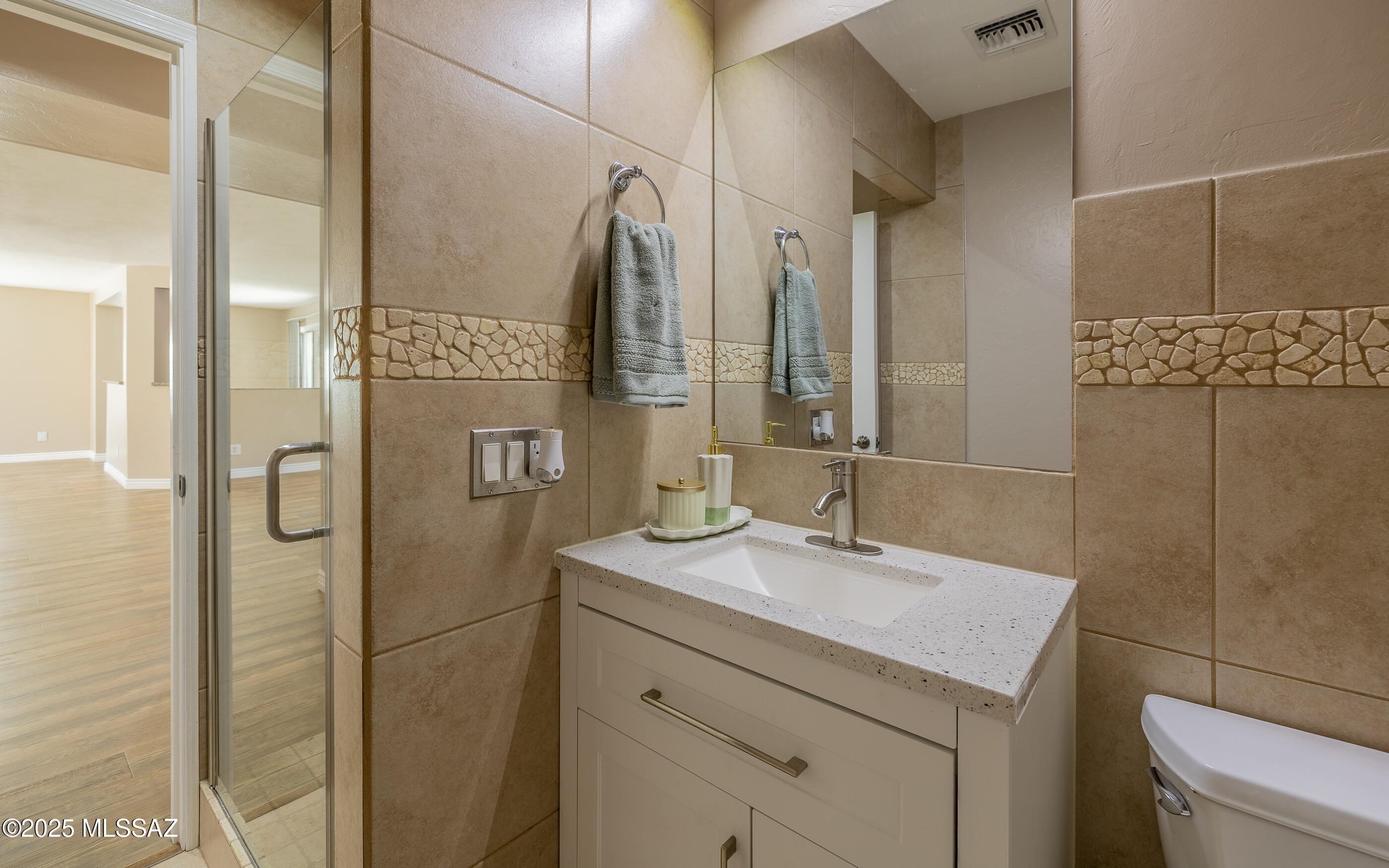 3561 E Farrier Drive