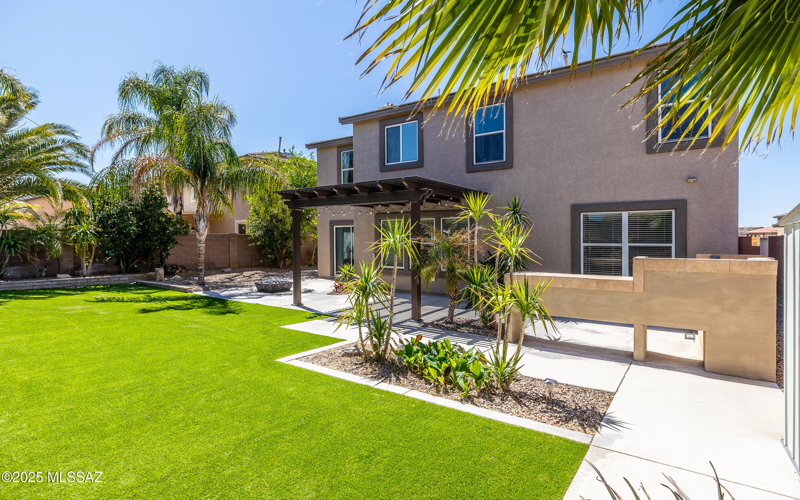 3561 E Farrier Drive