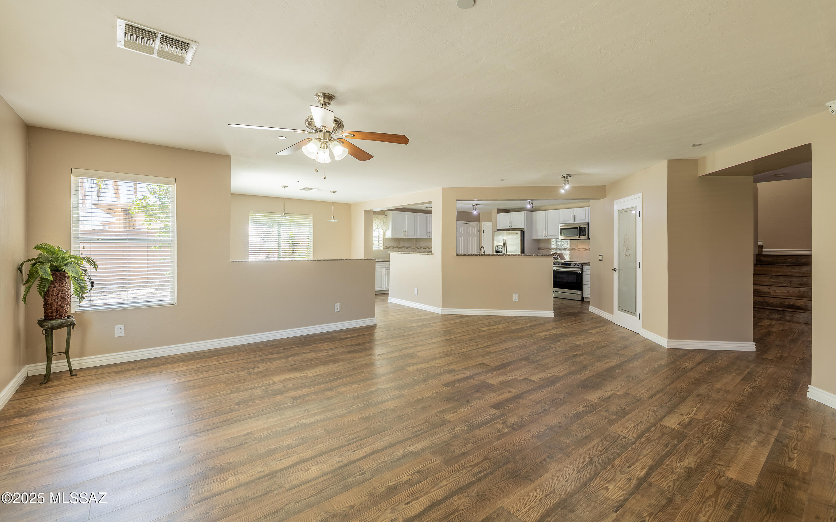 3561 E Farrier Drive