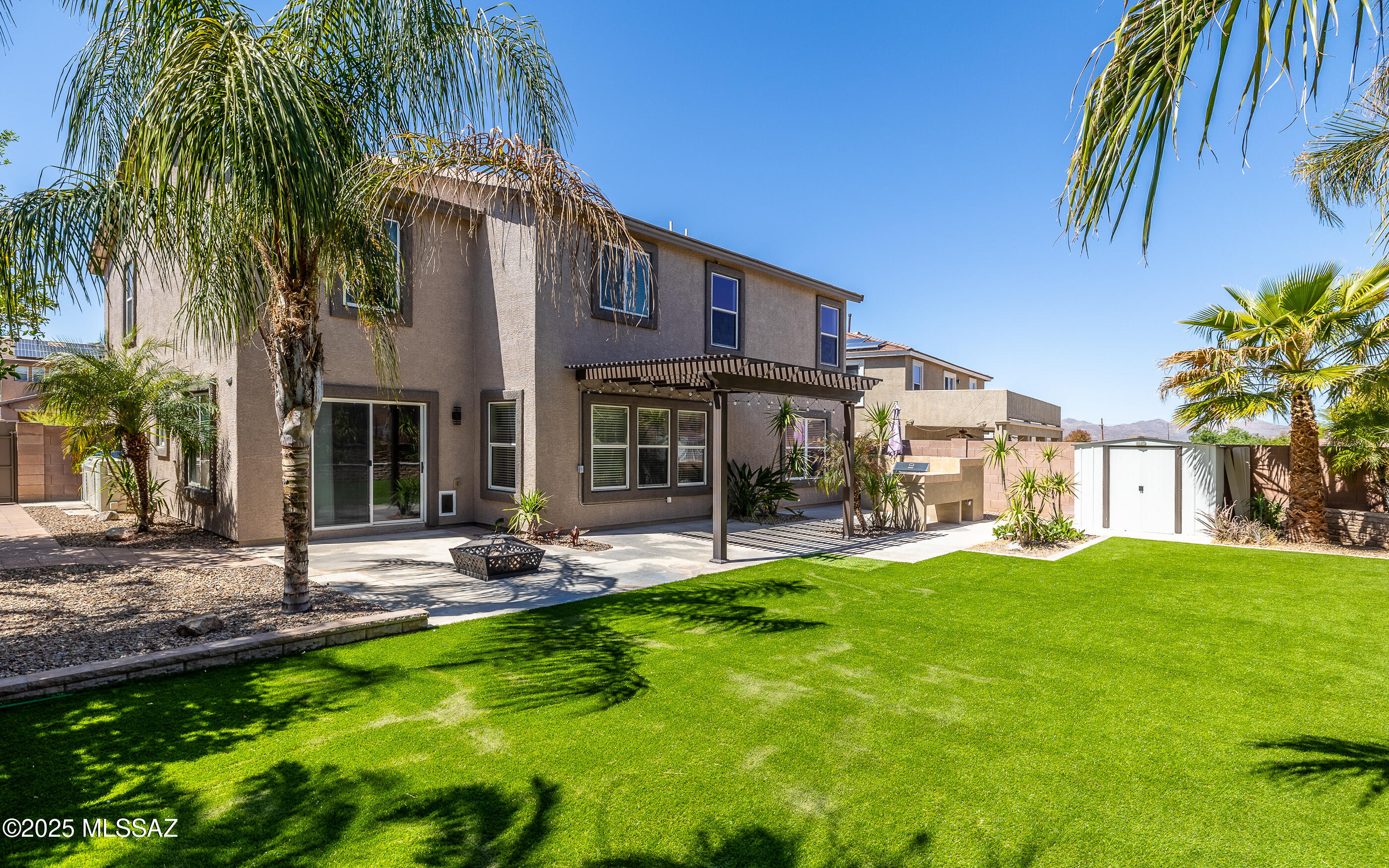 3561 E Farrier Drive