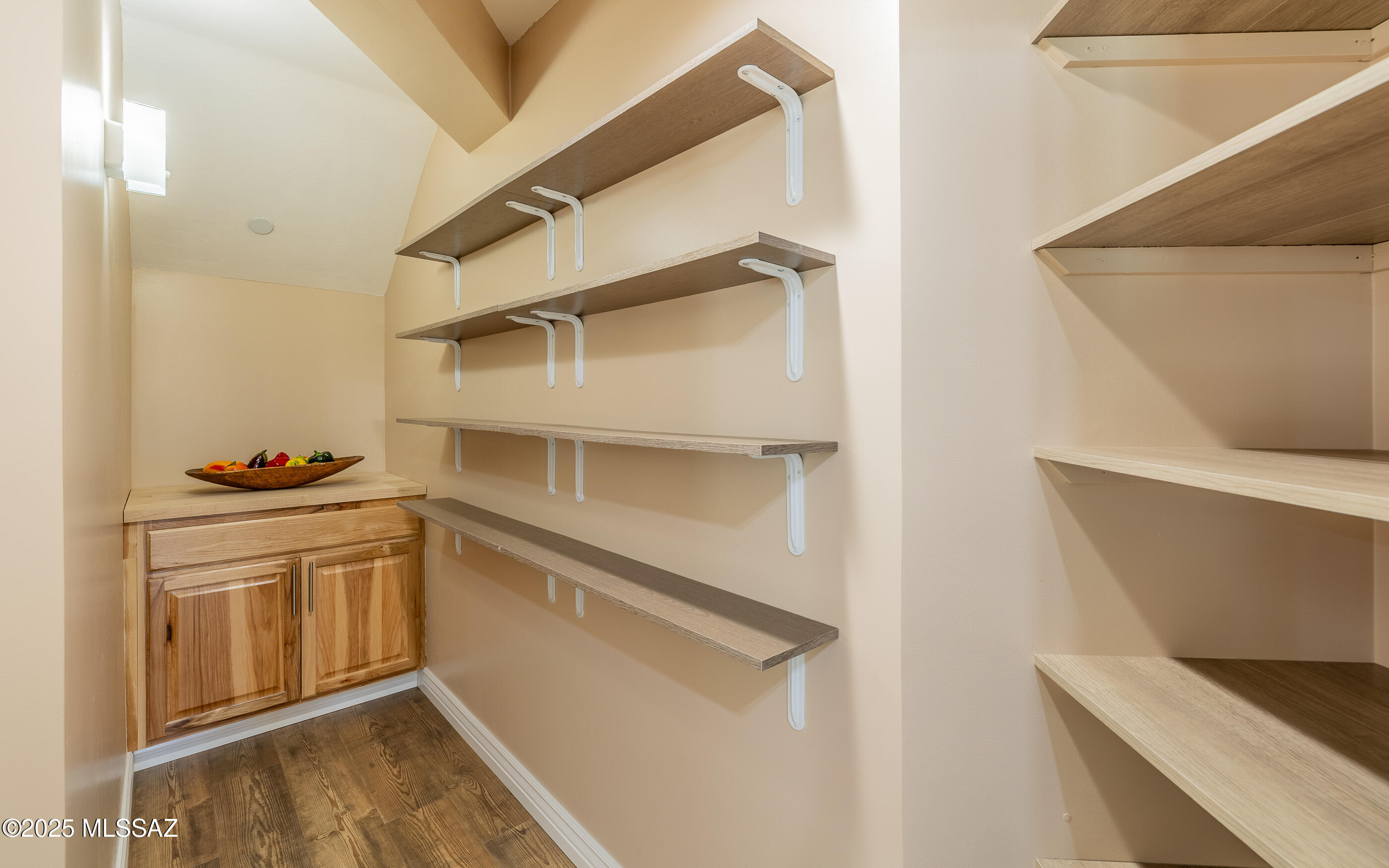 3561 E Farrier Drive