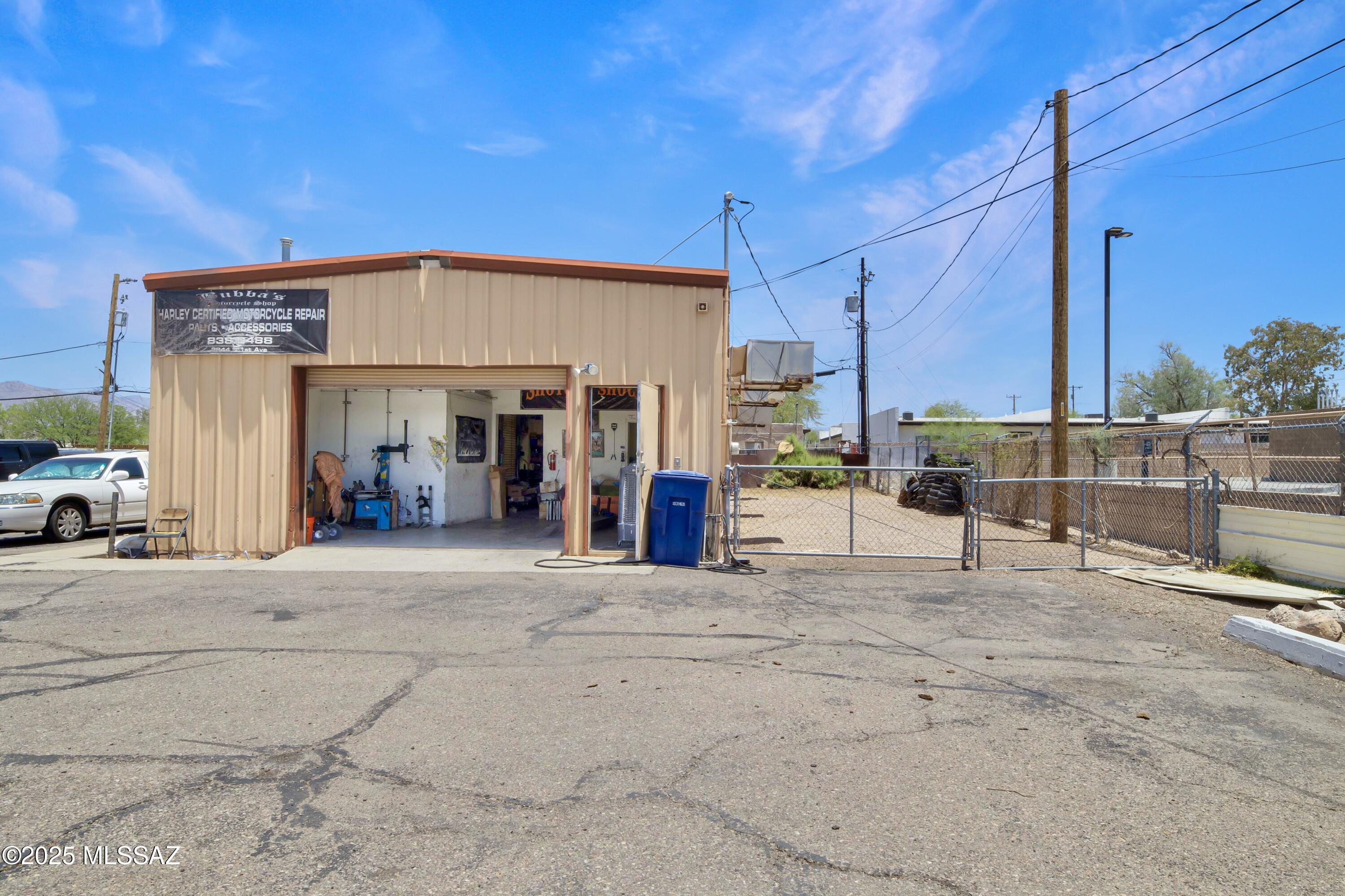 2844 N 1st Avenue