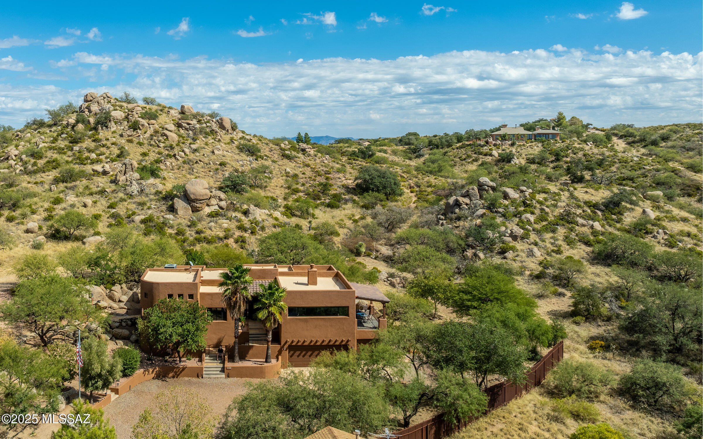 875 N Oakcliffe Court