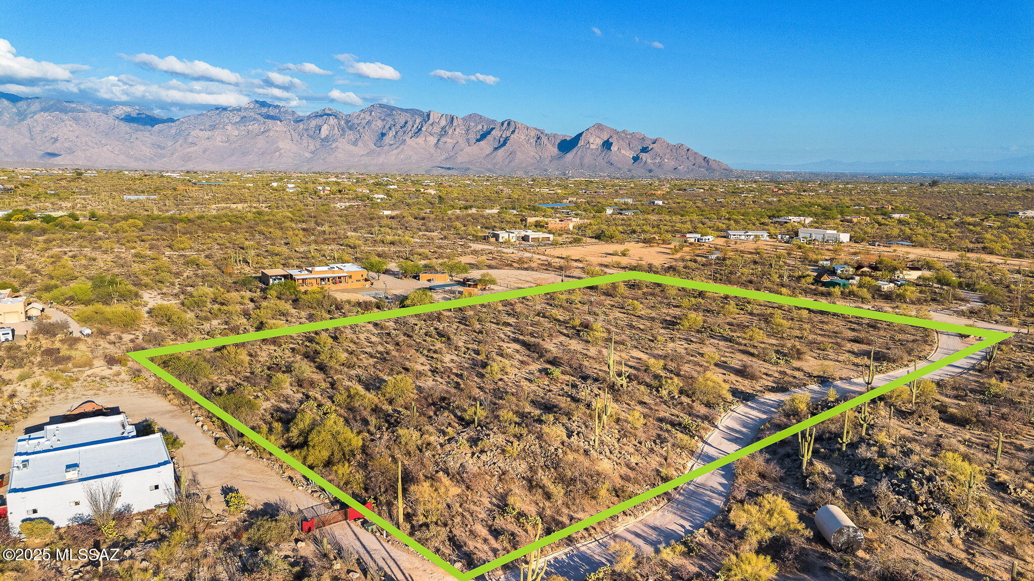 2676 W Cougar Canyon Trail