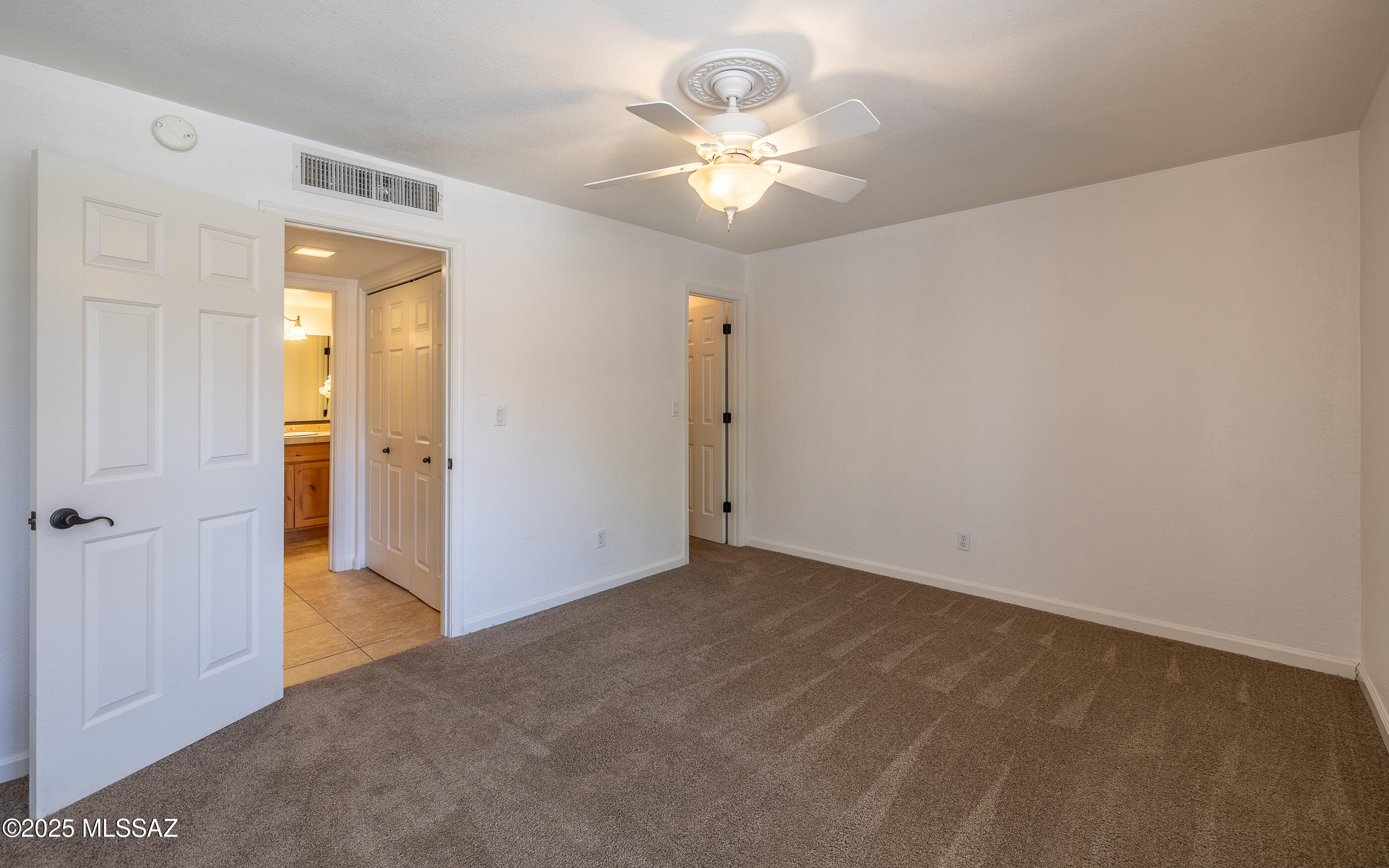 6651 N Campbell Avenue Unit: APT 133