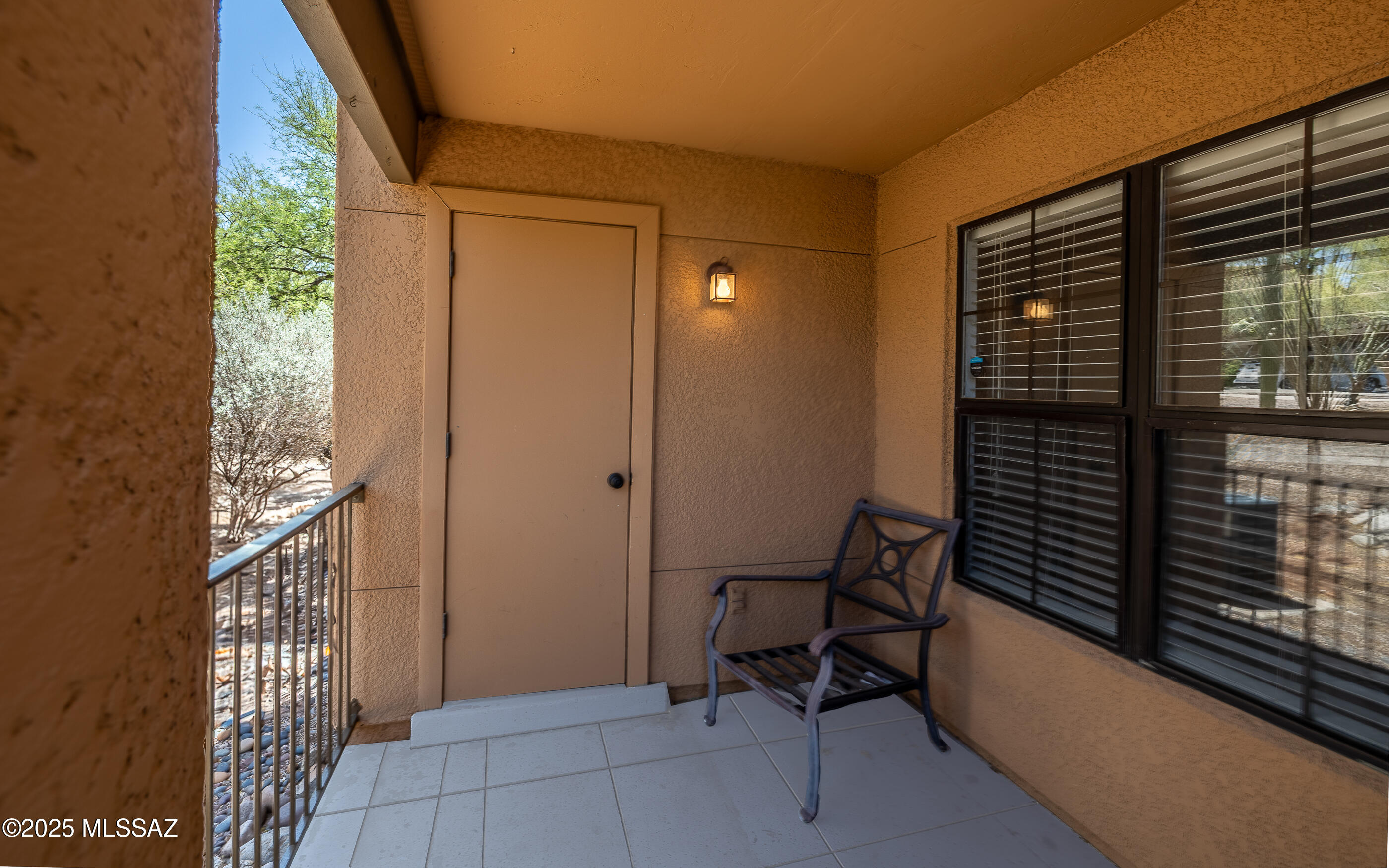 6651 N Campbell Avenue Unit: APT 133