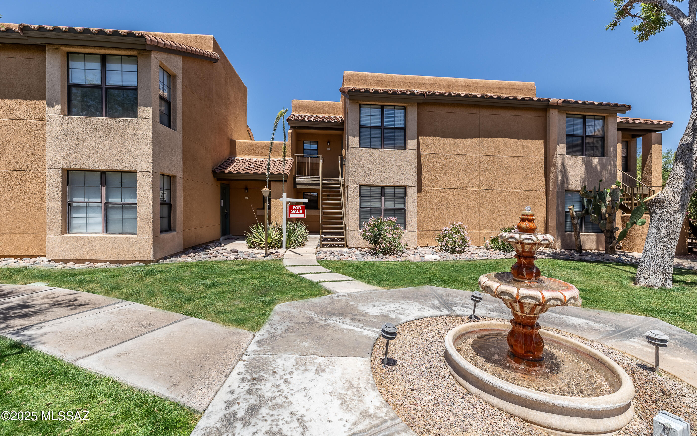 6651 N Campbell Avenue Unit: APT 133