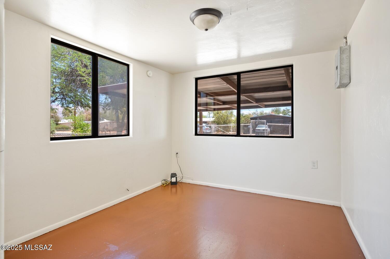 4009 N Fontana Avenue