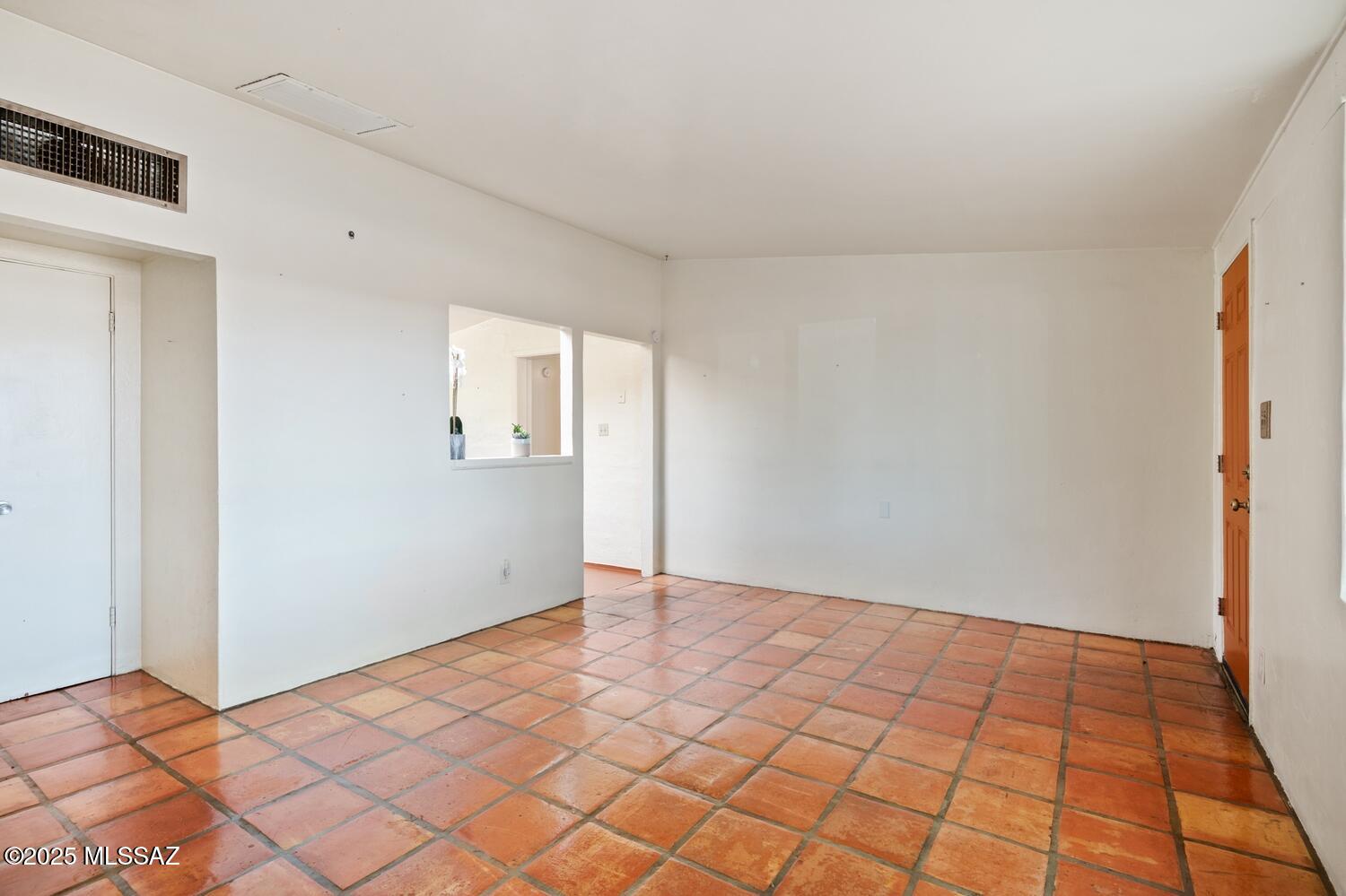 4009 N Fontana Avenue