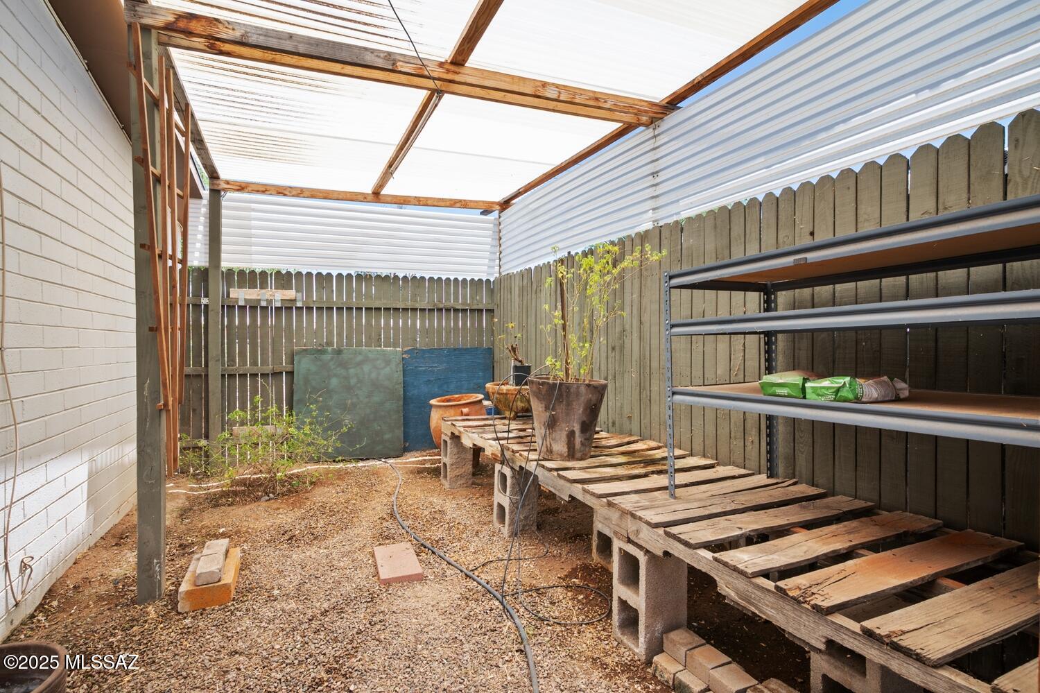 4009 N Fontana Avenue