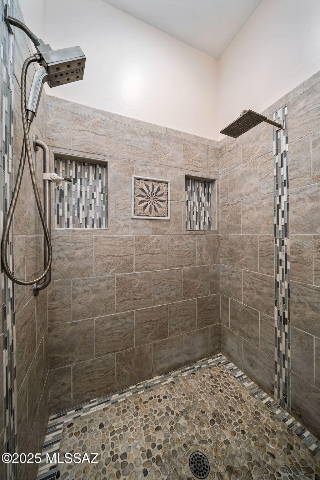 6440 N Mesa View Drive