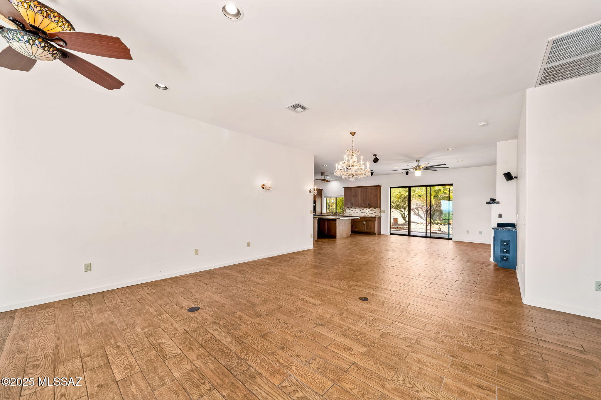 6440 N Mesa View Drive