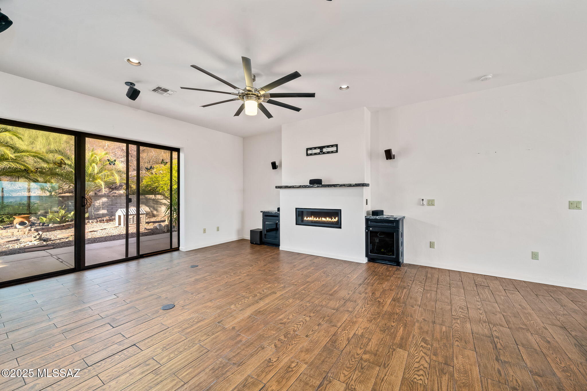 6440 N Mesa View Drive