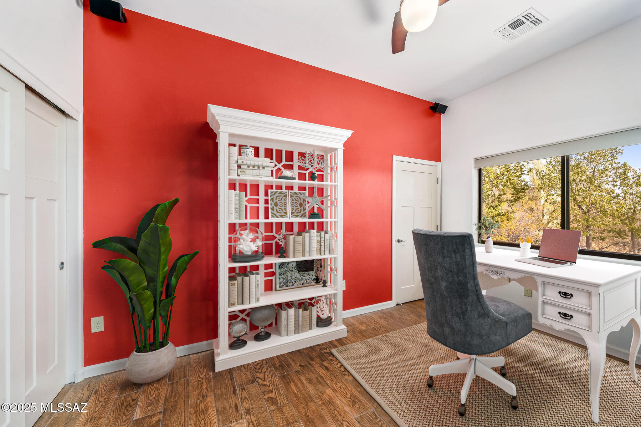 6440 N Mesa View Drive