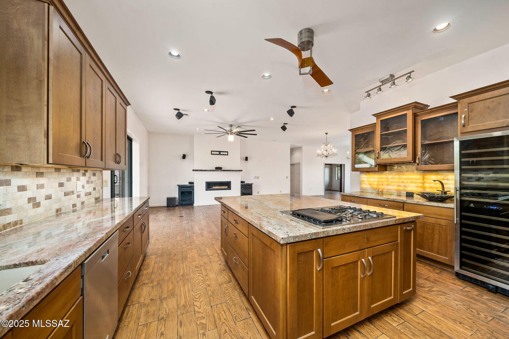 6440 N Mesa View Drive