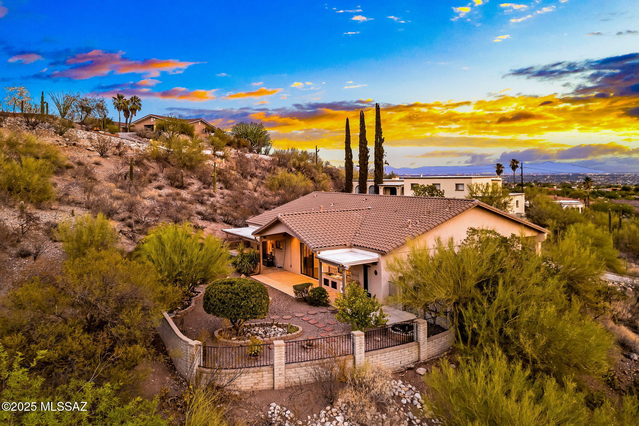 6440 N Mesa View Drive