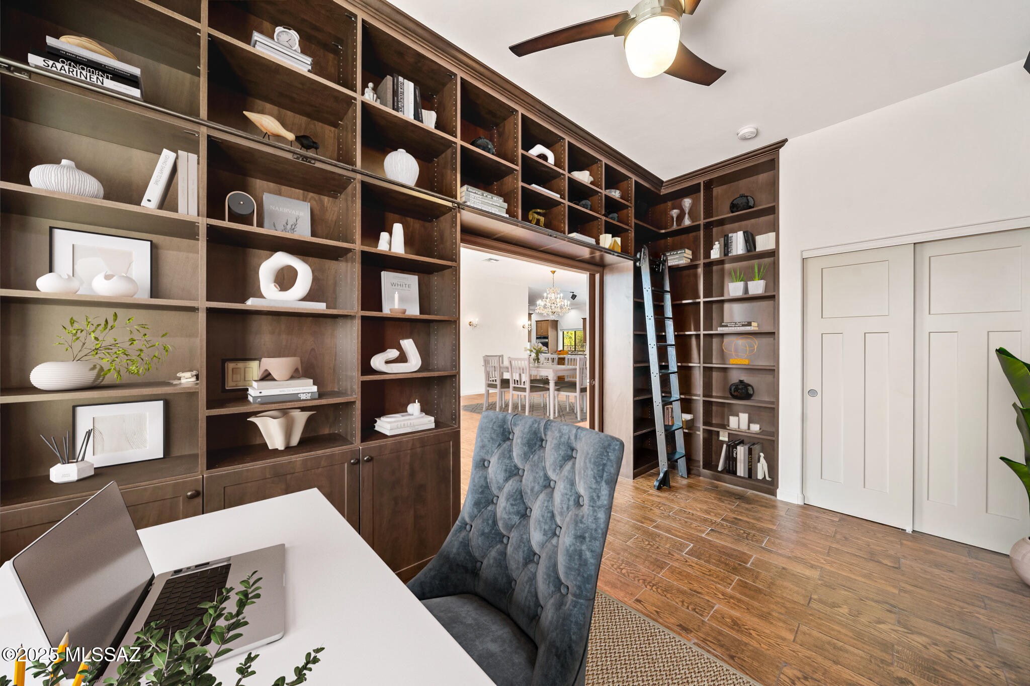 6440 N Mesa View Drive