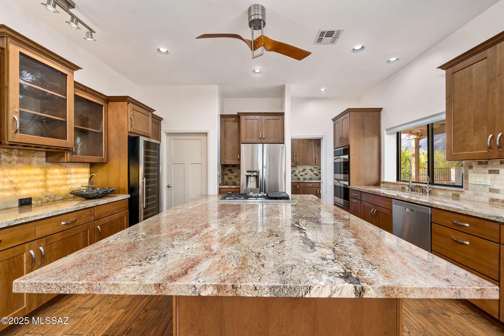 6440 N Mesa View Drive