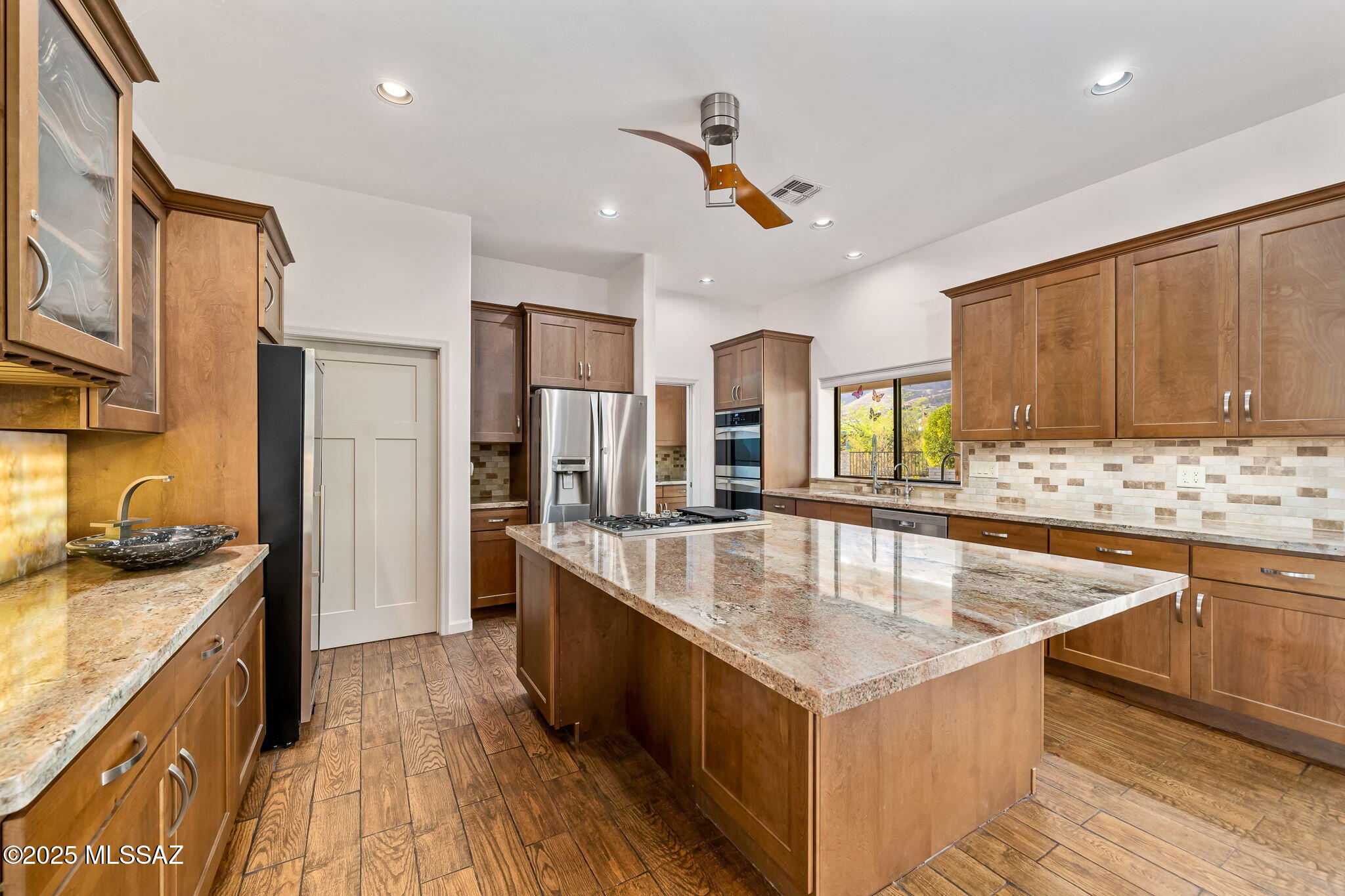 6440 N Mesa View Drive