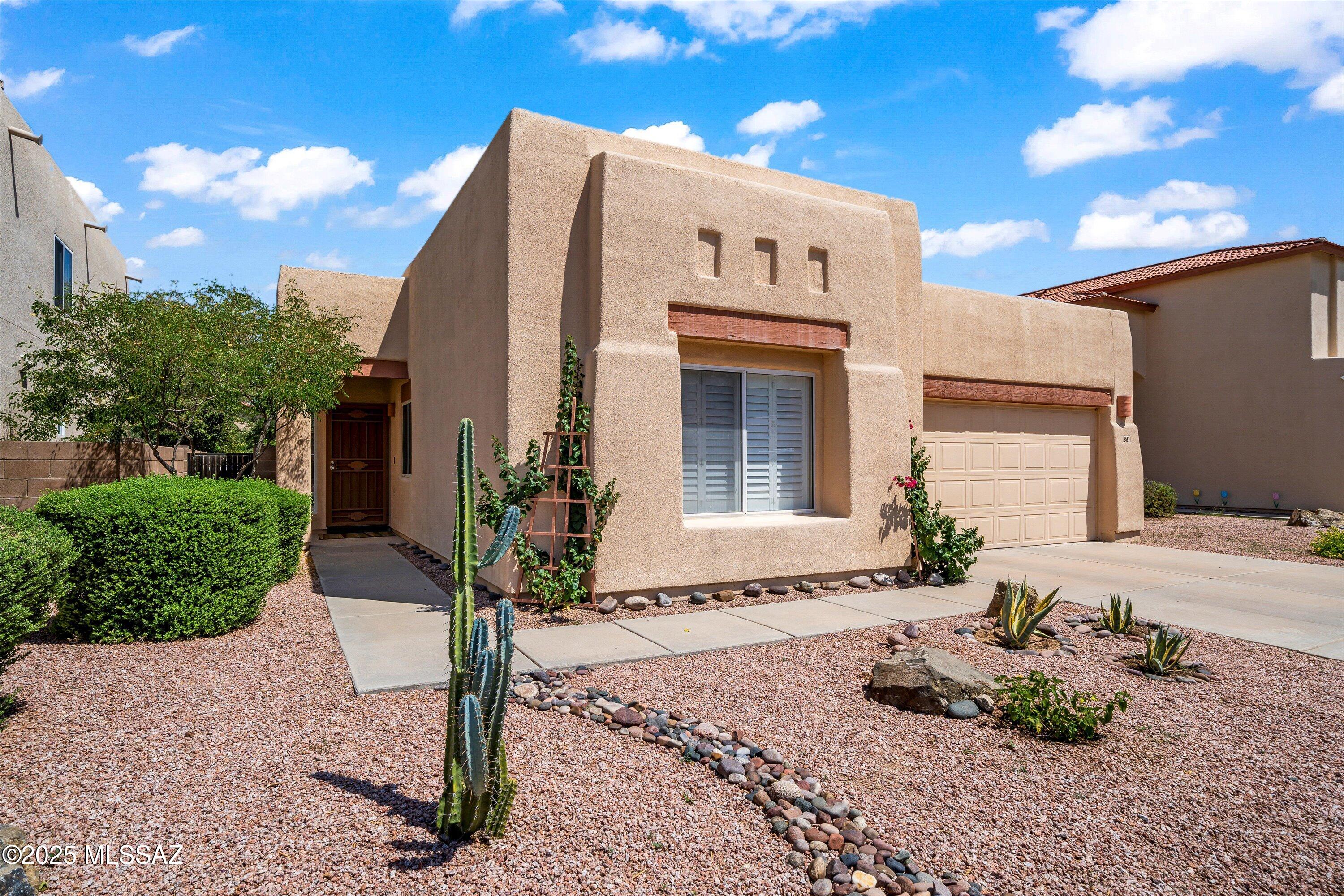 8847 E Desert Verbena Place