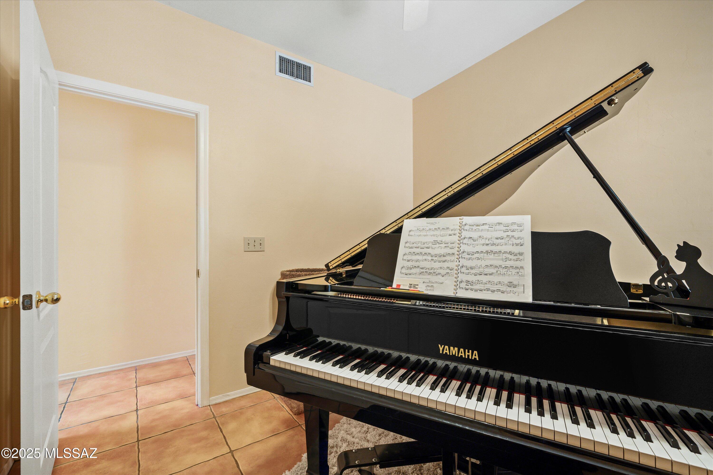 8847 E Desert Verbena Place