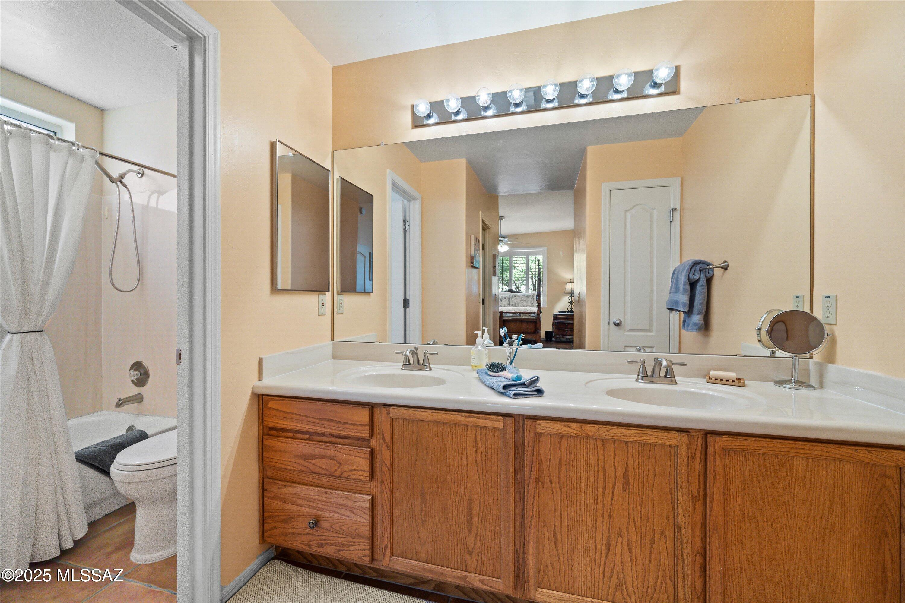 8847 E Desert Verbena Place