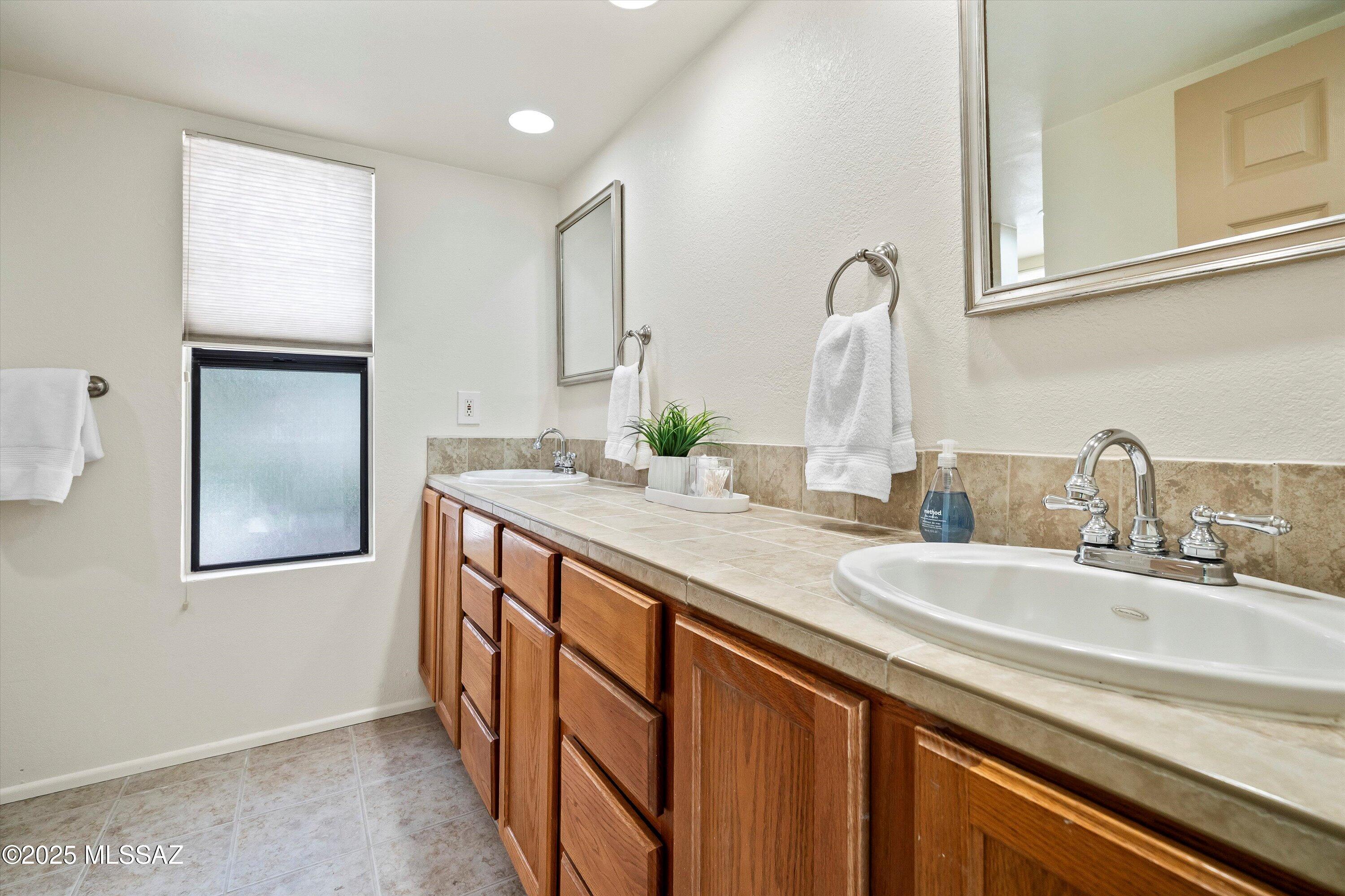 5051 N Sabino Canyon Road Unit: UNIT 1239