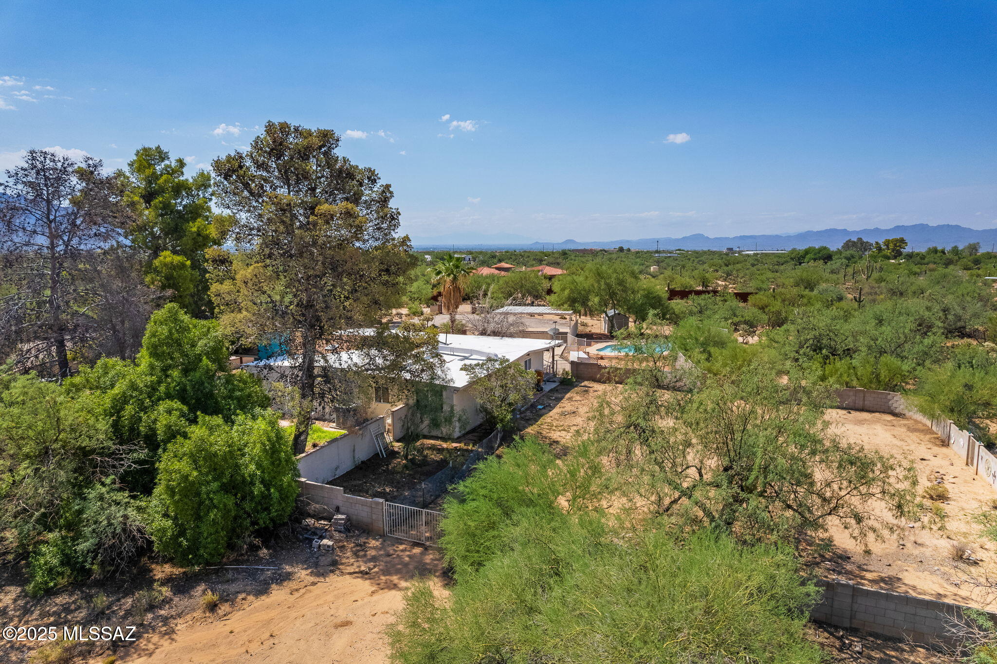 2350 W Sunkist Road