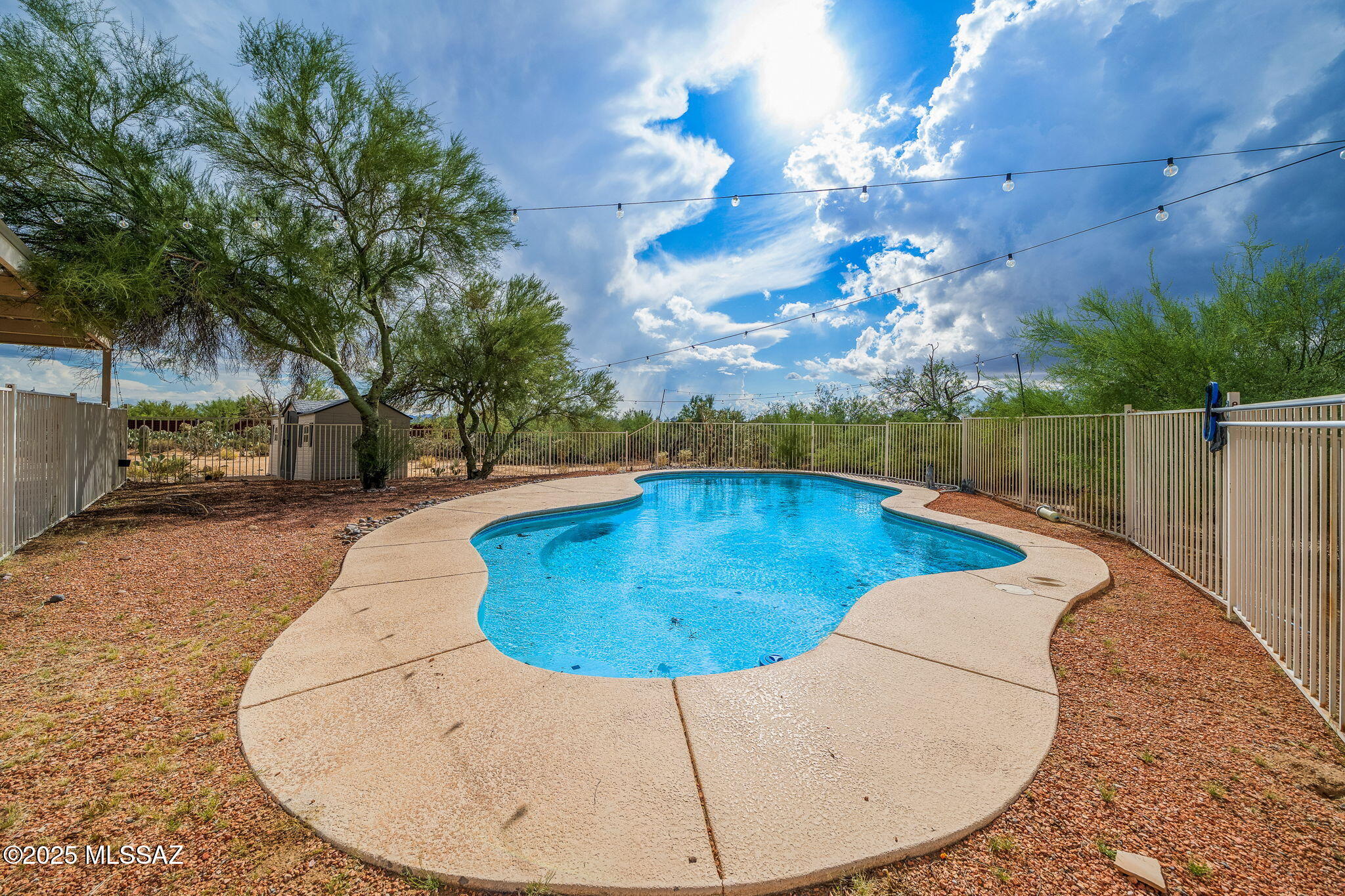 2350 W Sunkist Road