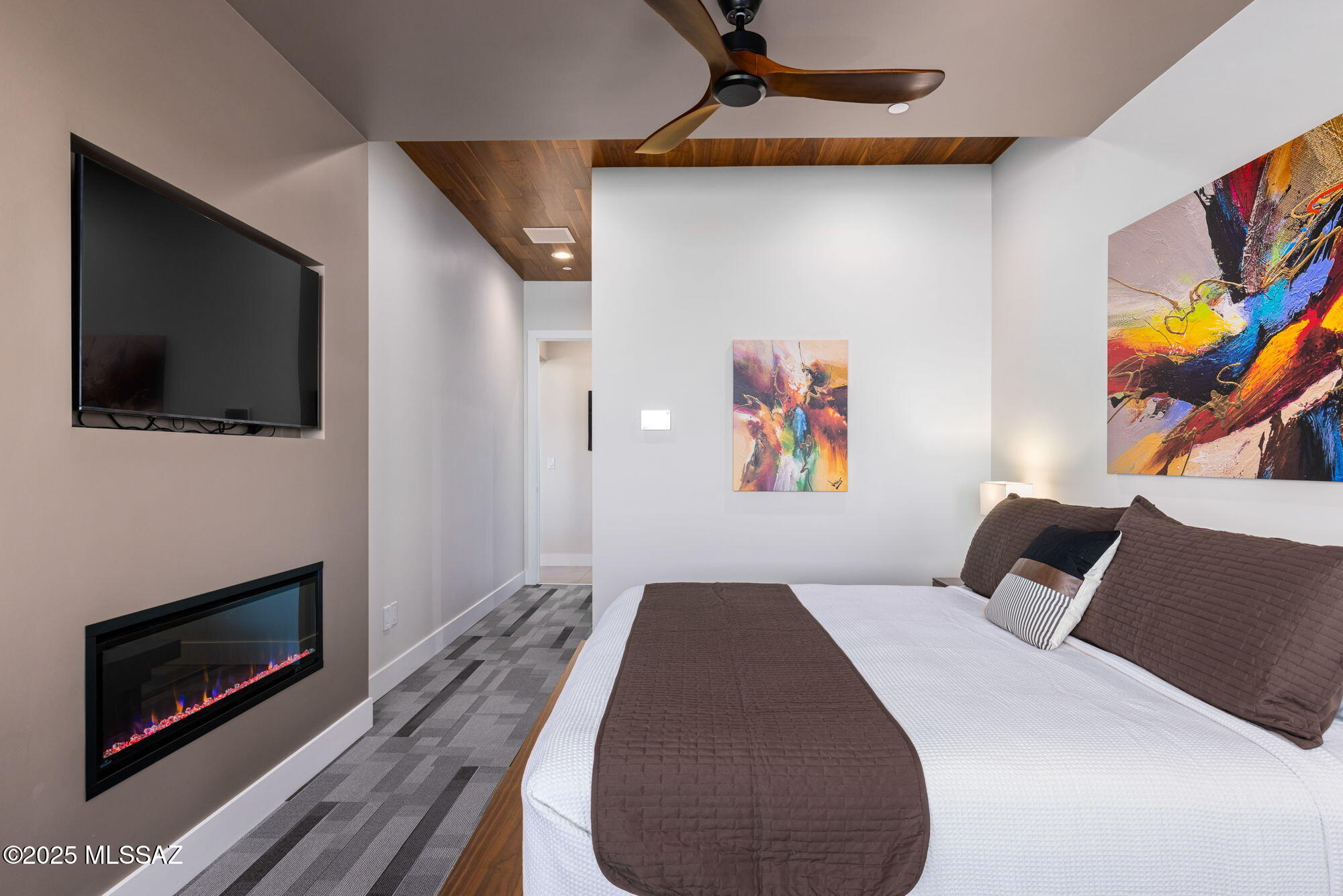 5901 W El Camino Del Cerro