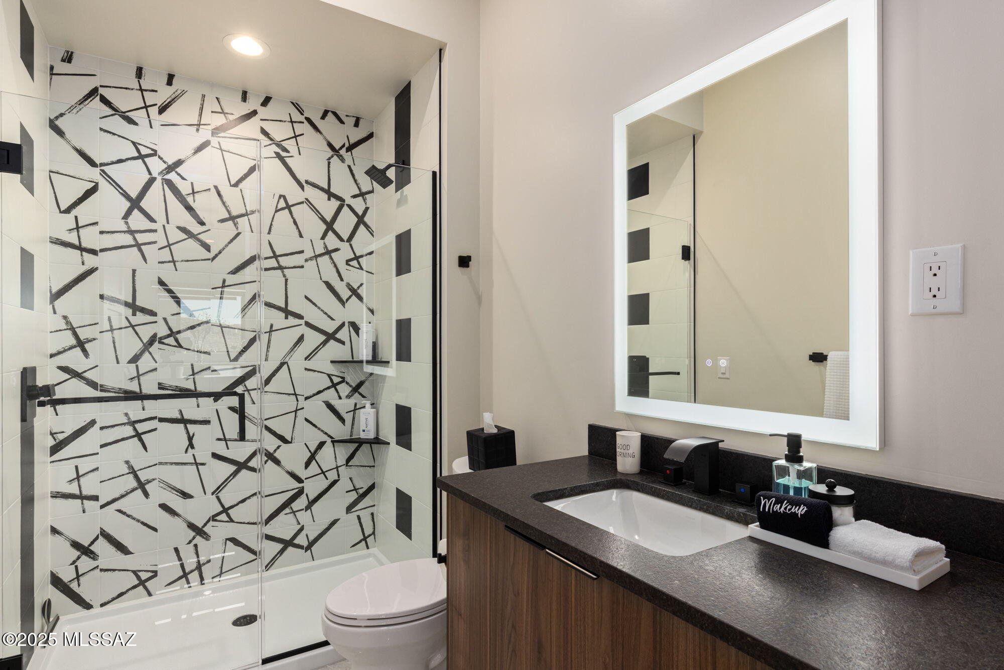 5901 W El Camino Del Cerro