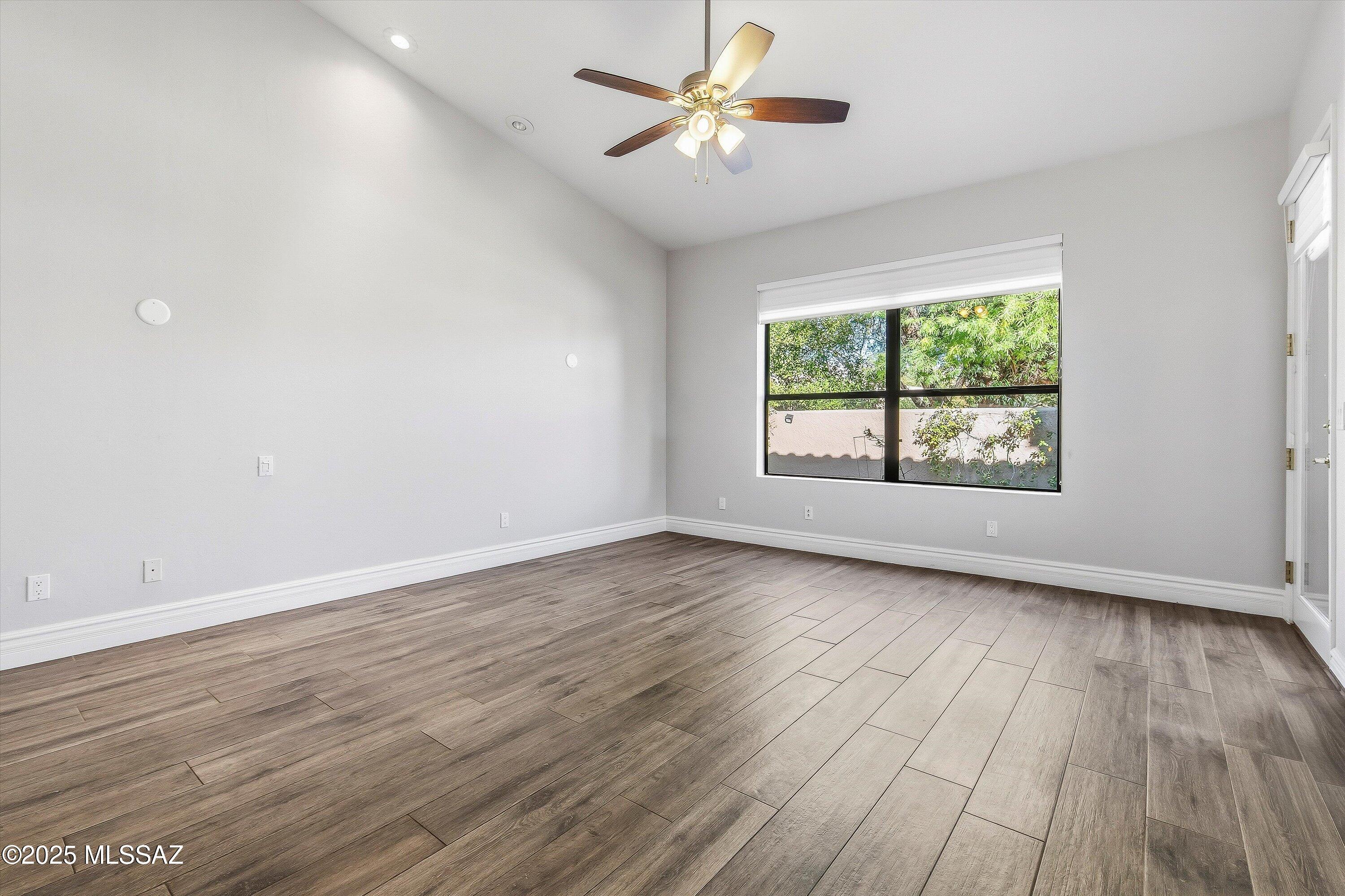 5914 N Golden Eagle Drive