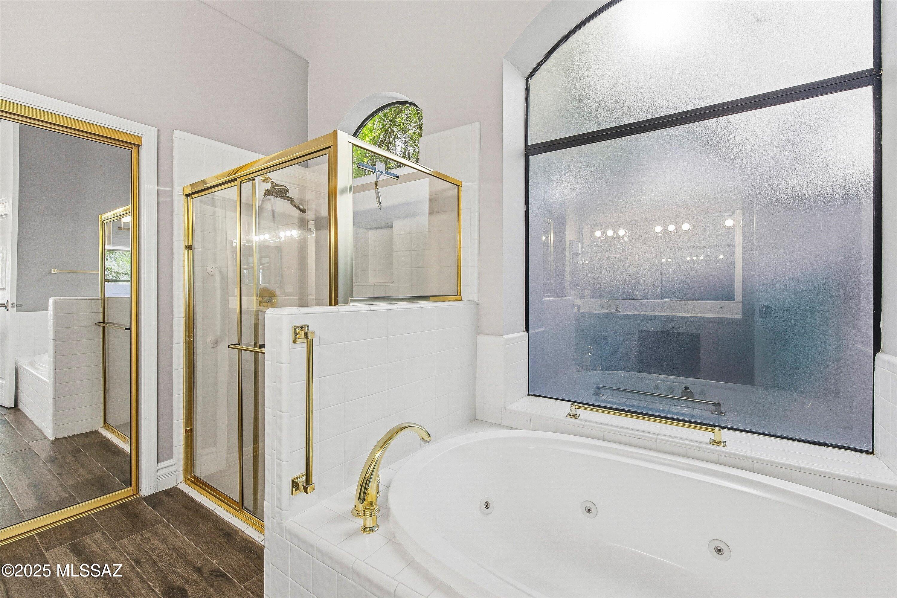 5914 N Golden Eagle Drive