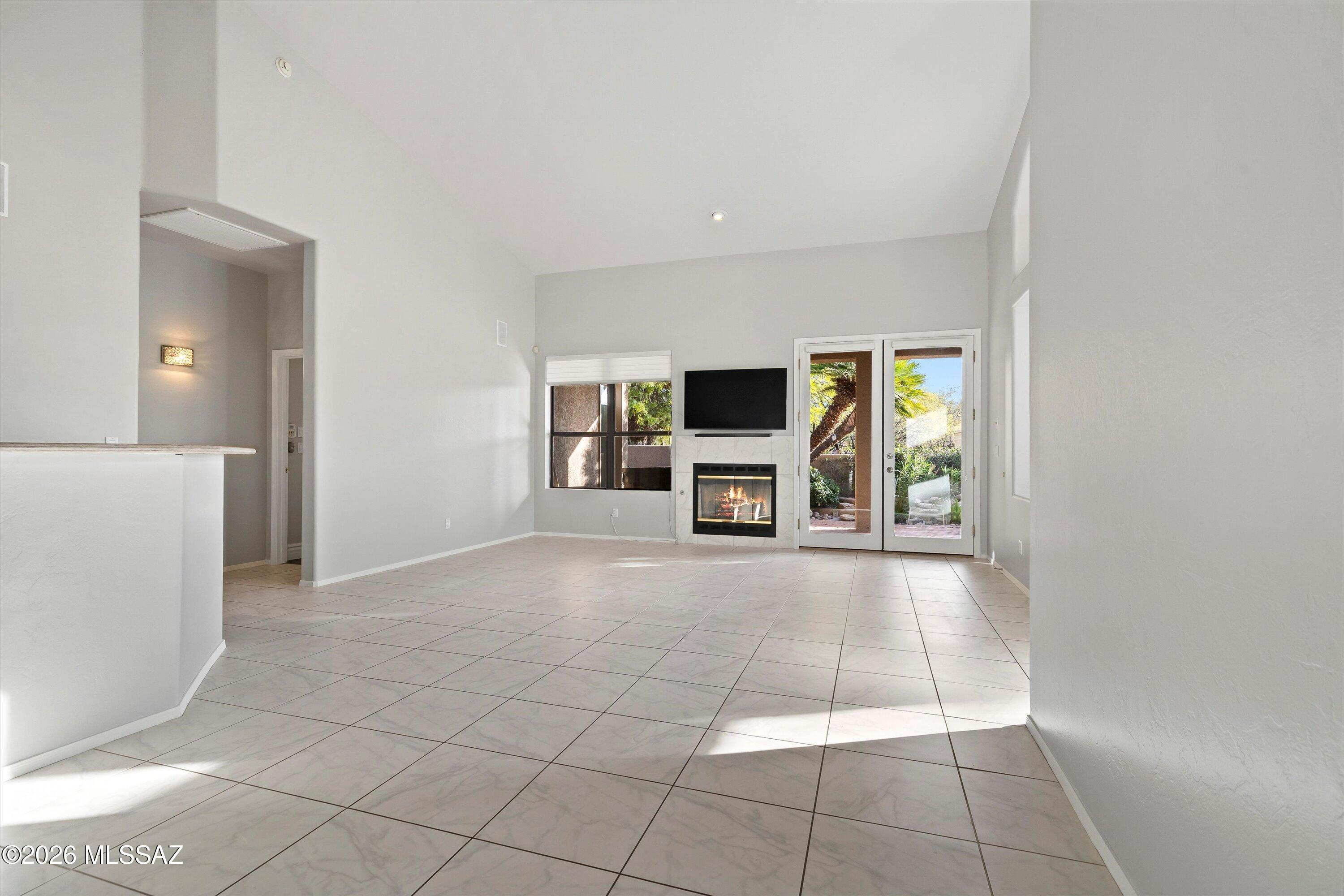 5914 N Golden Eagle Drive