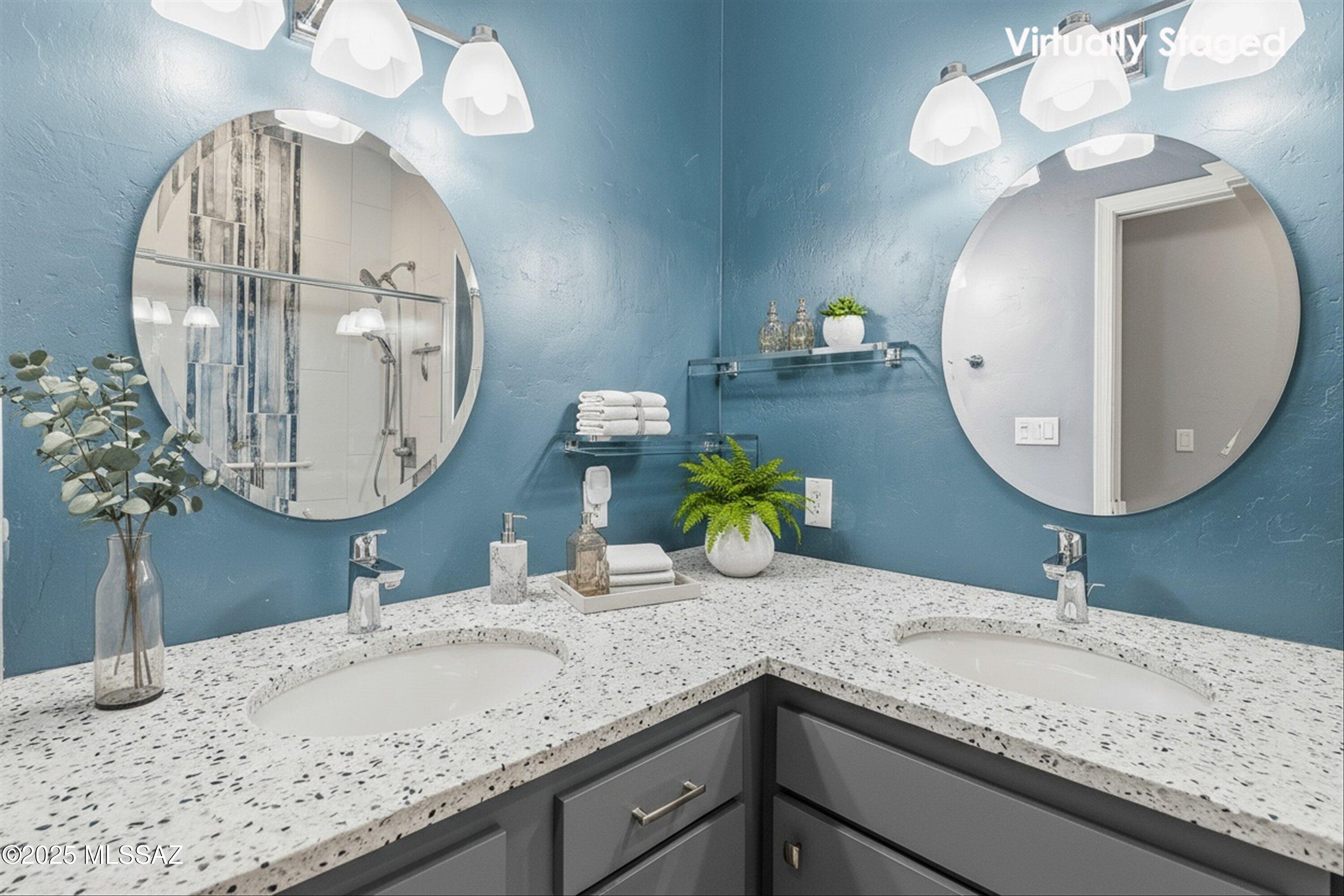 5914 N Golden Eagle Drive