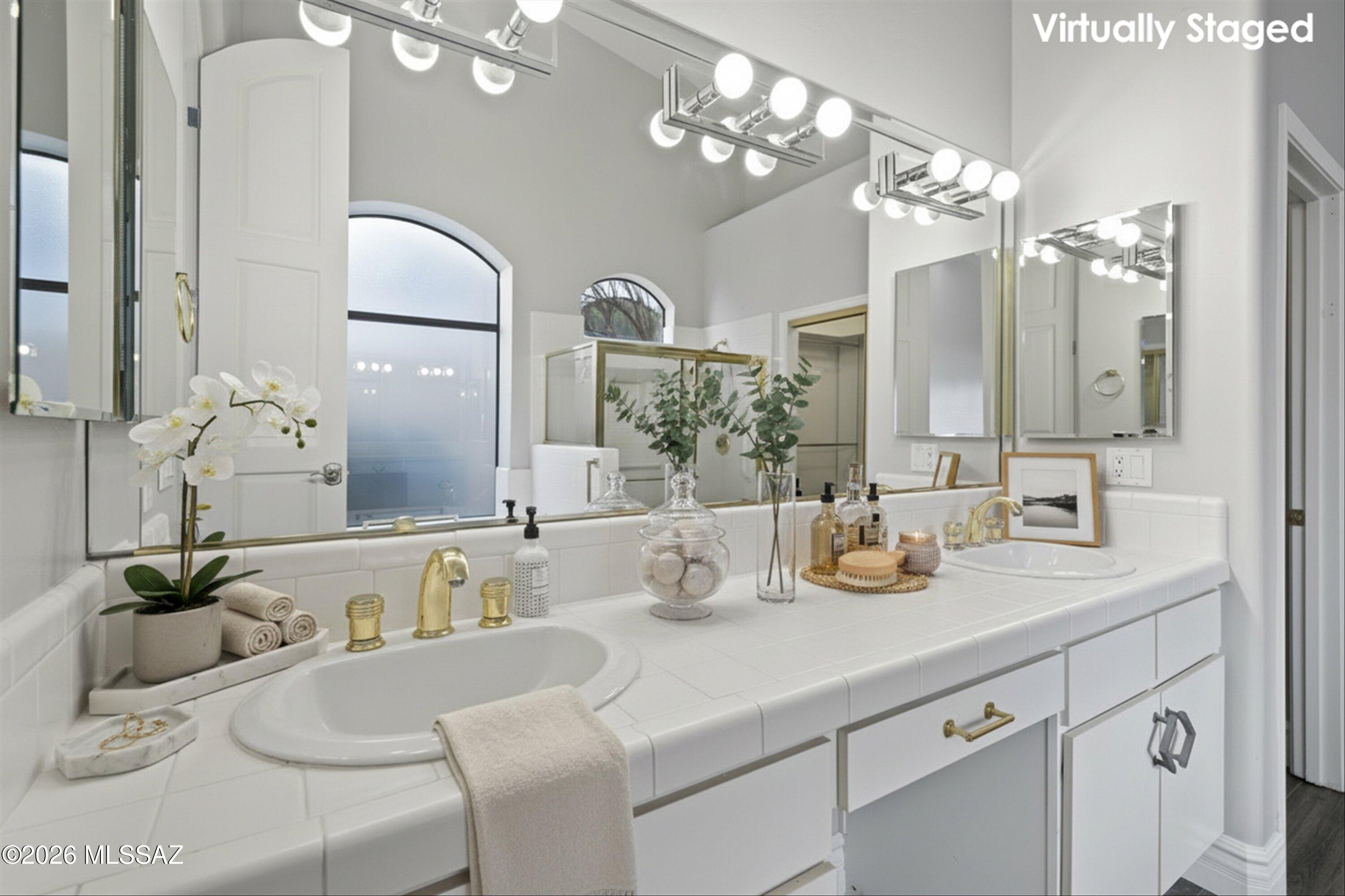 5914 N Golden Eagle Drive