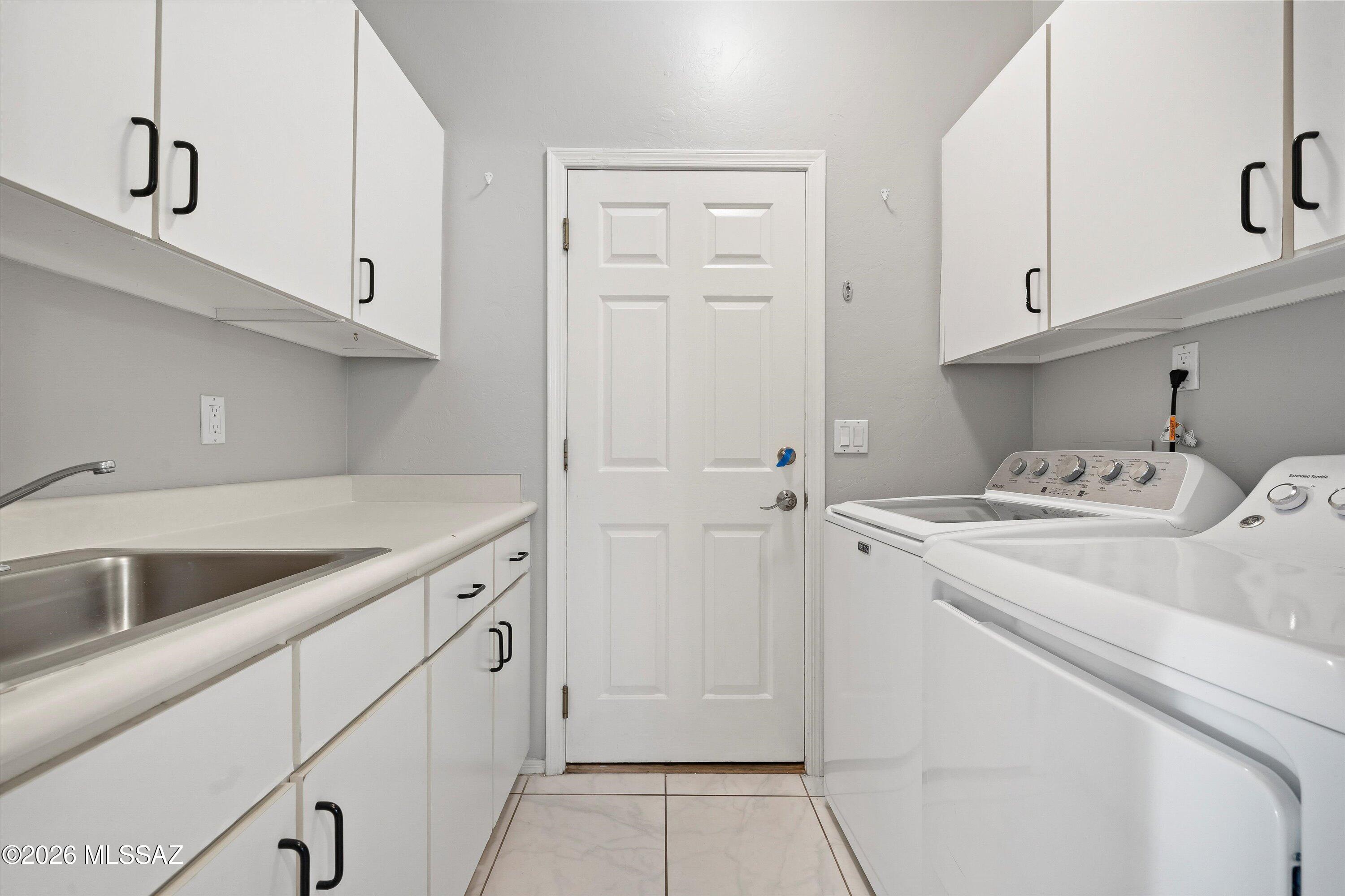 5914 N Golden Eagle Drive