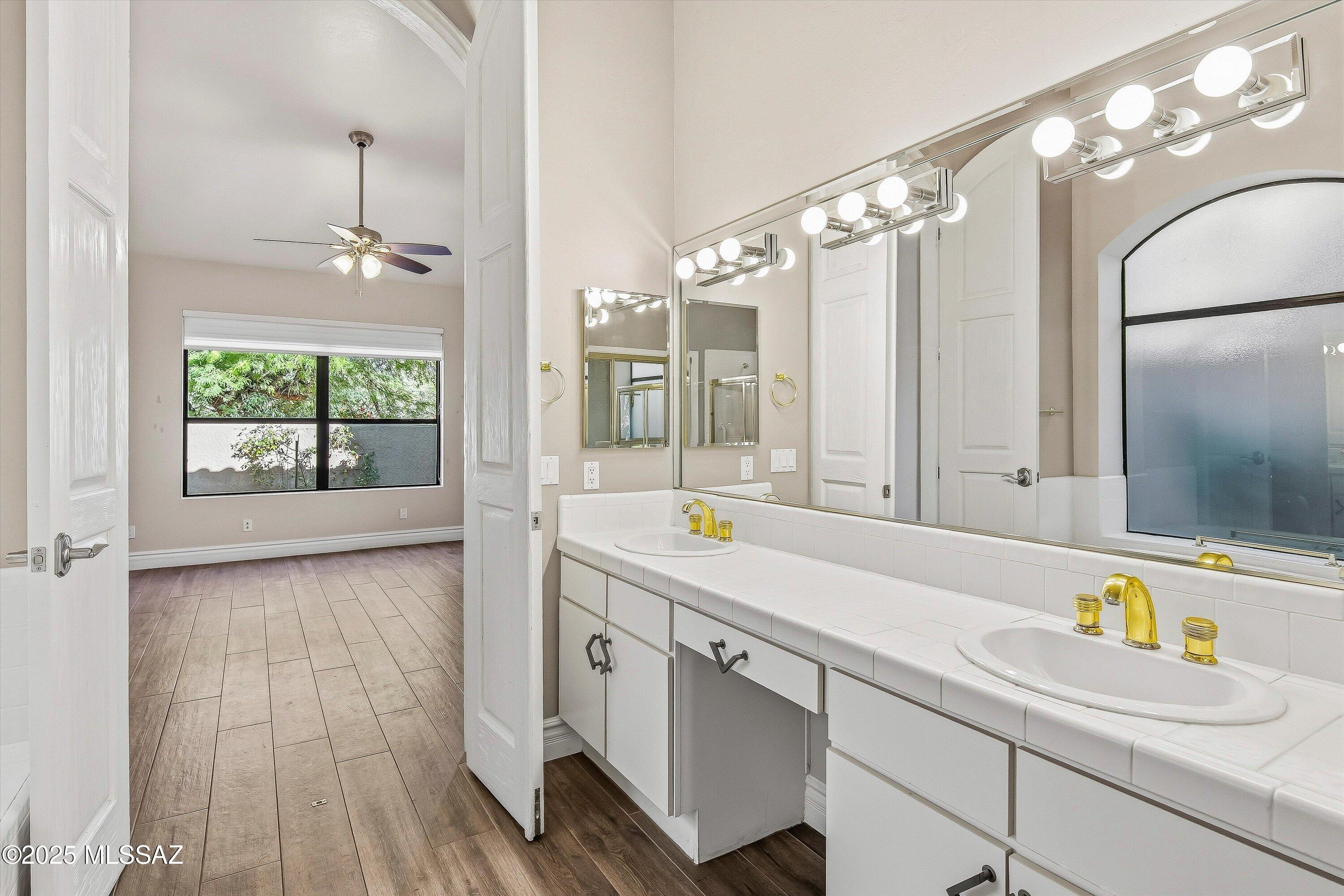 5914 N Golden Eagle Drive