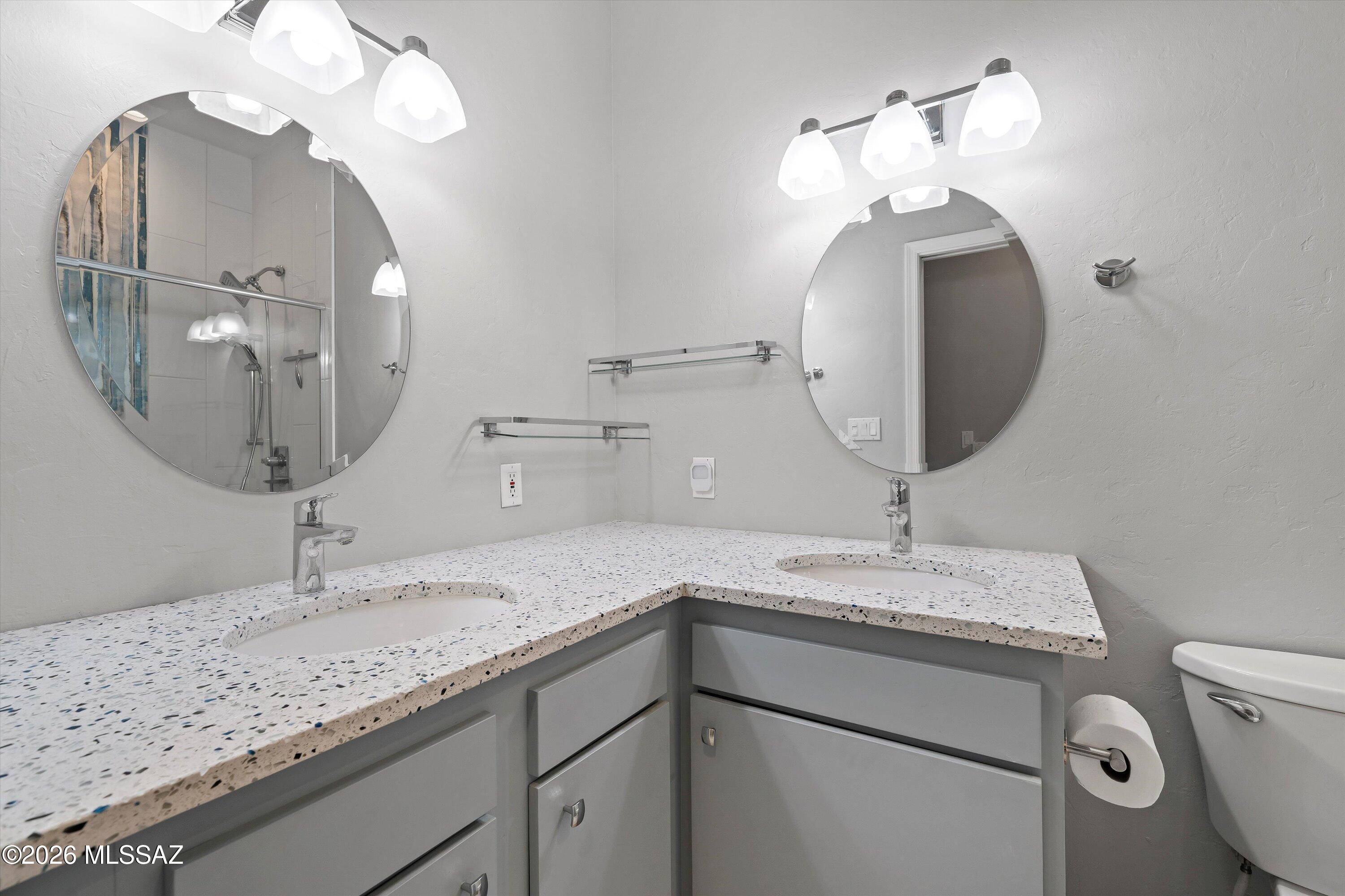 5914 N Golden Eagle Drive