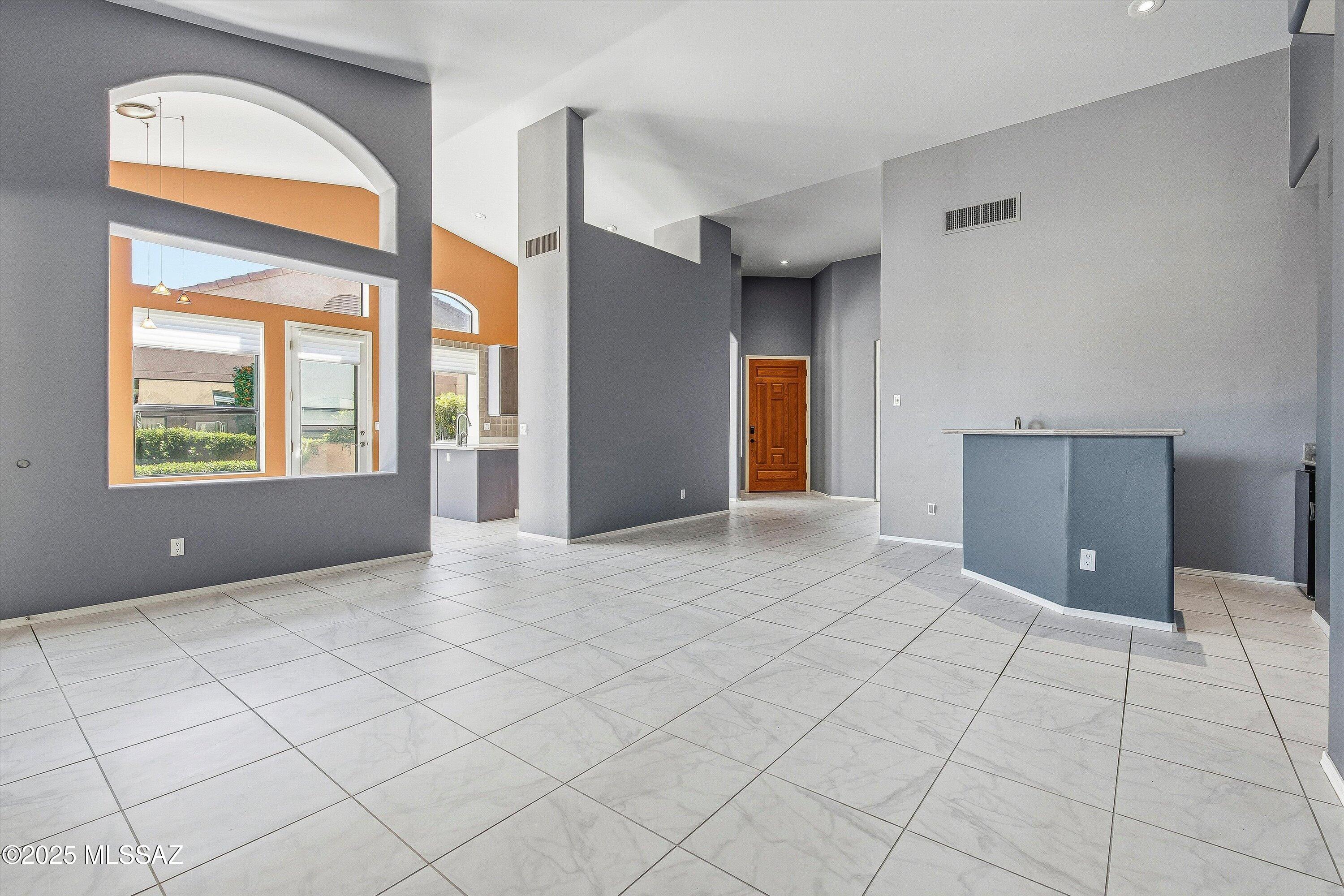 5914 N Golden Eagle Drive