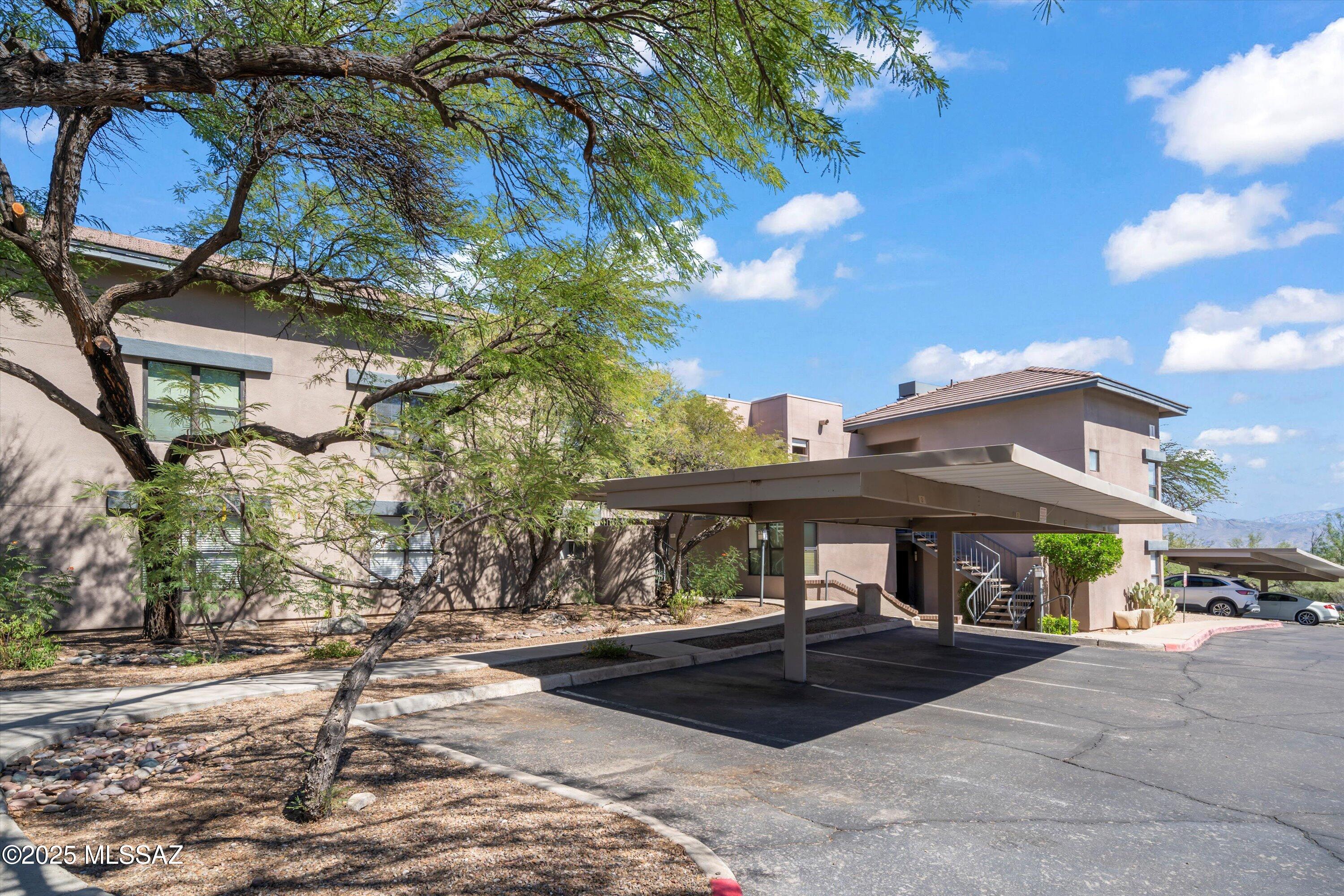 5855 N Kolb Road Unit: 1211