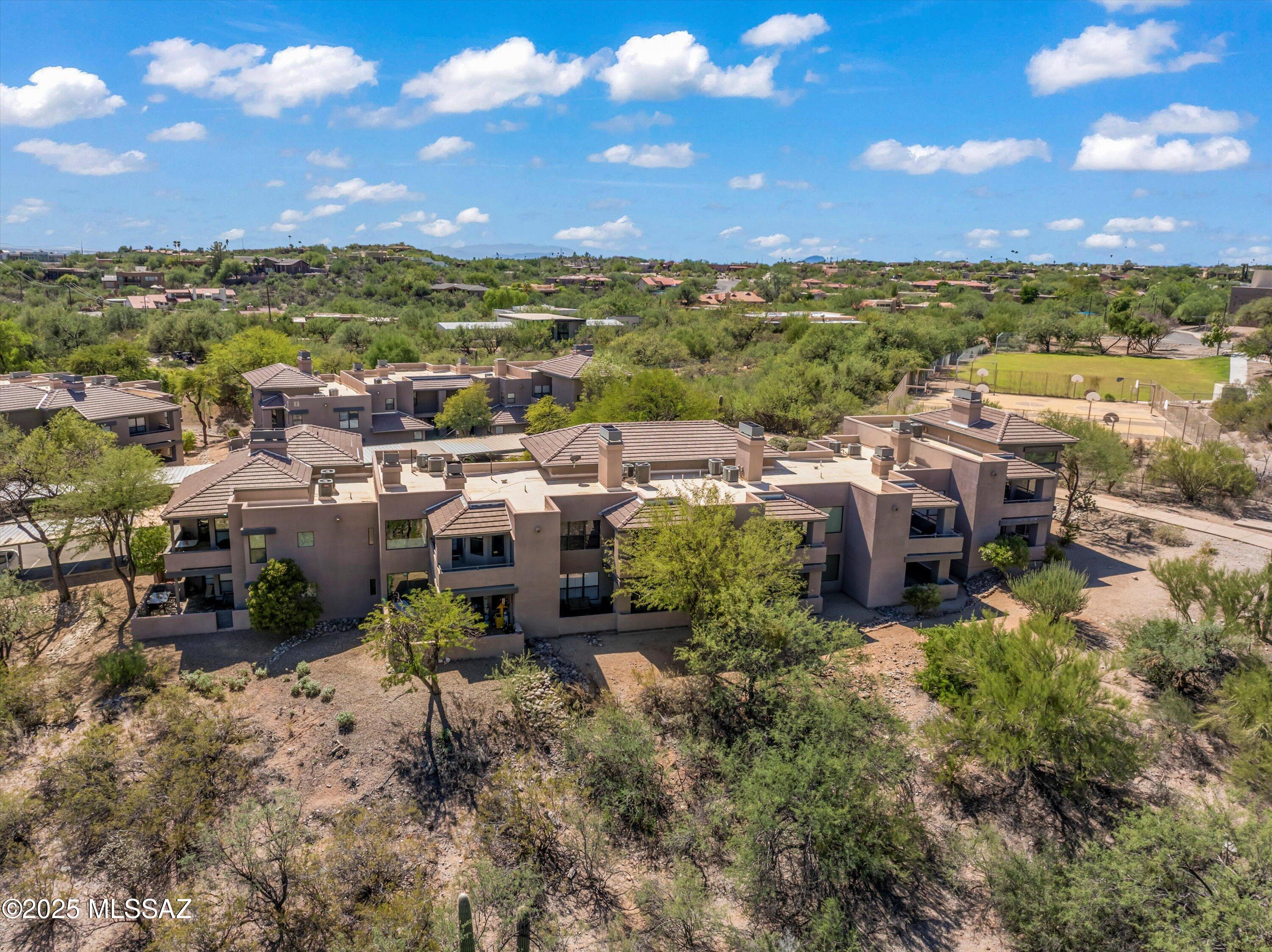 5855 N Kolb Road Unit: 1211