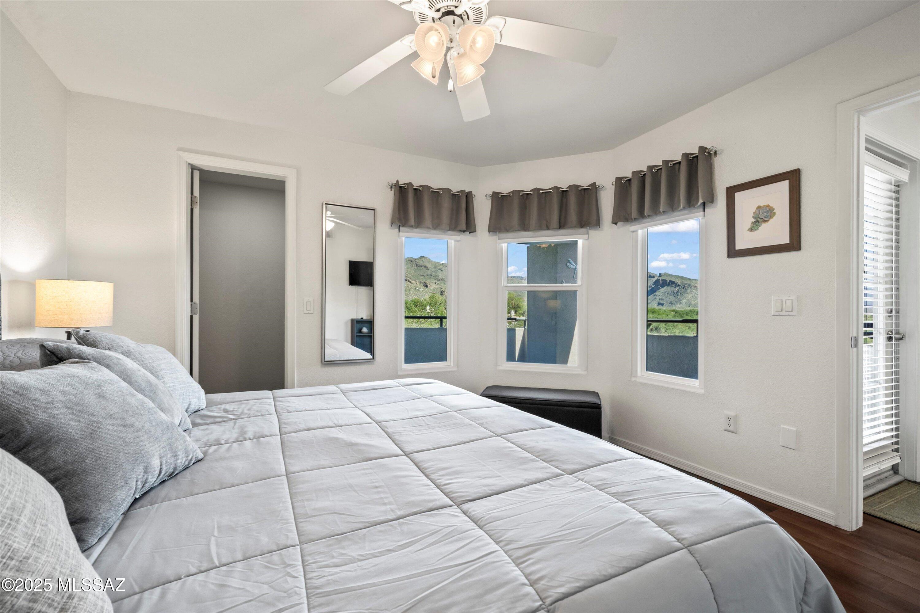 5855 N Kolb Road Unit: 1211