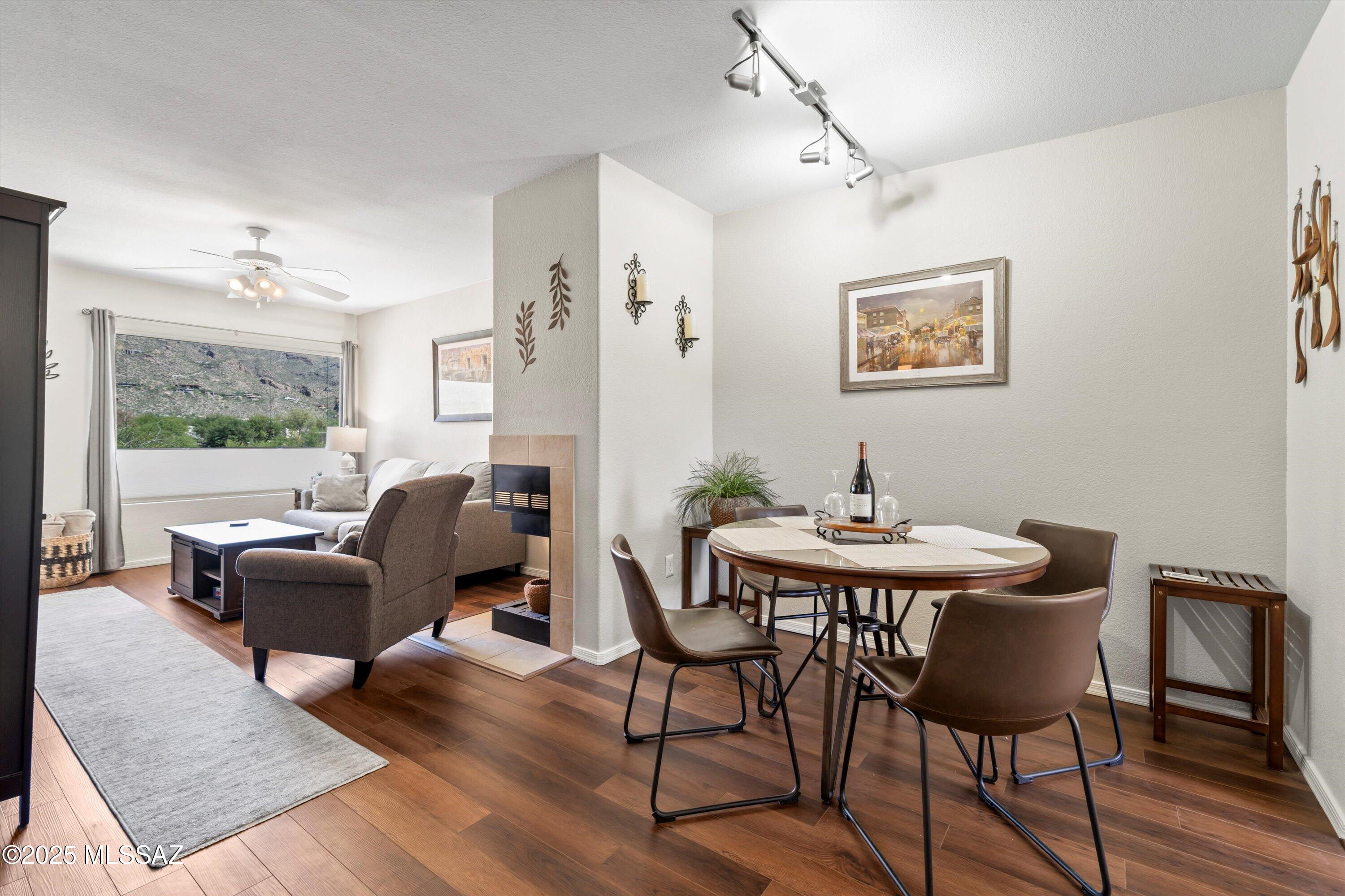 5855 N Kolb Road Unit: 1211