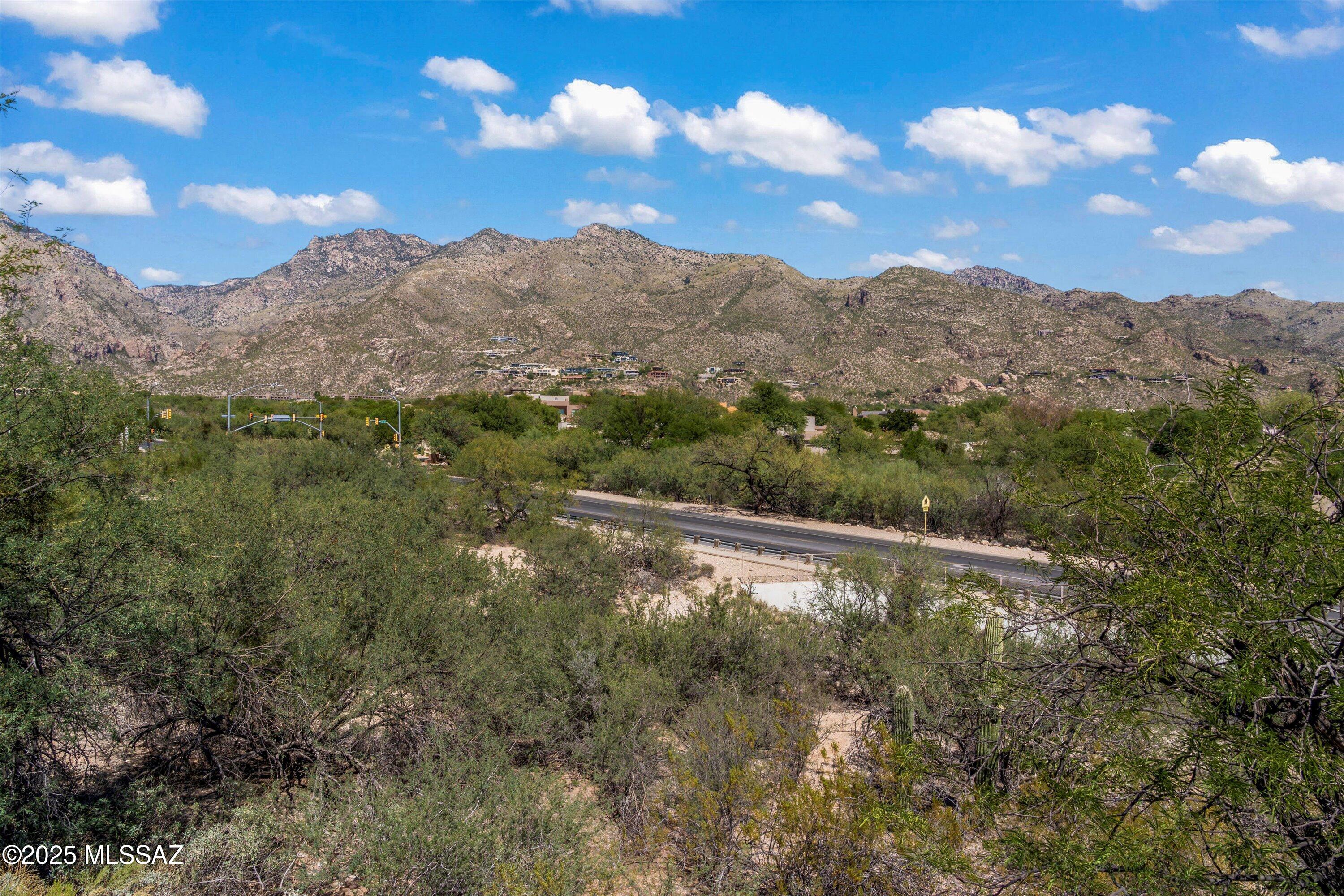 5855 N Kolb Road Unit: 1211