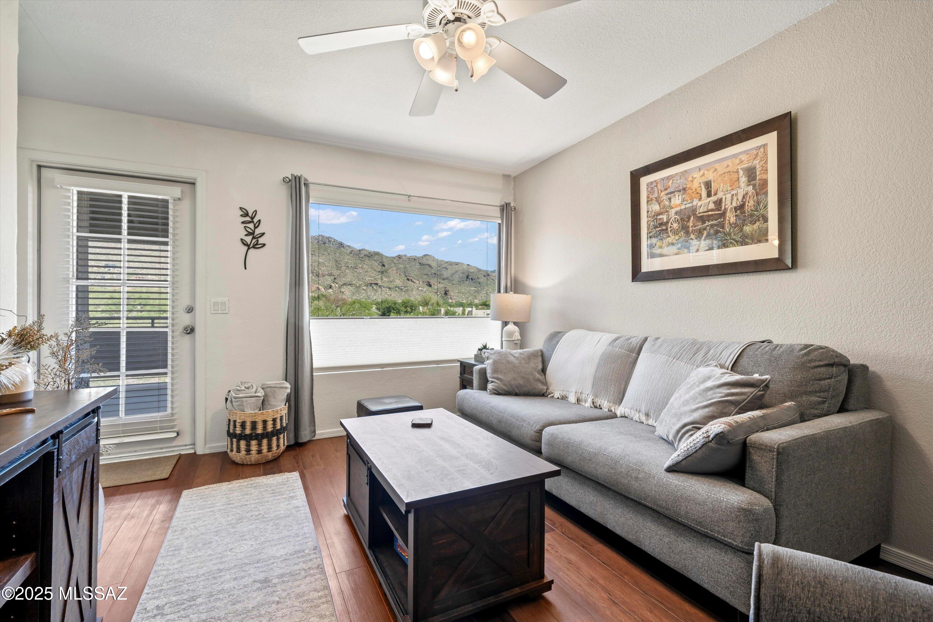 5855 N Kolb Road Unit: 1211