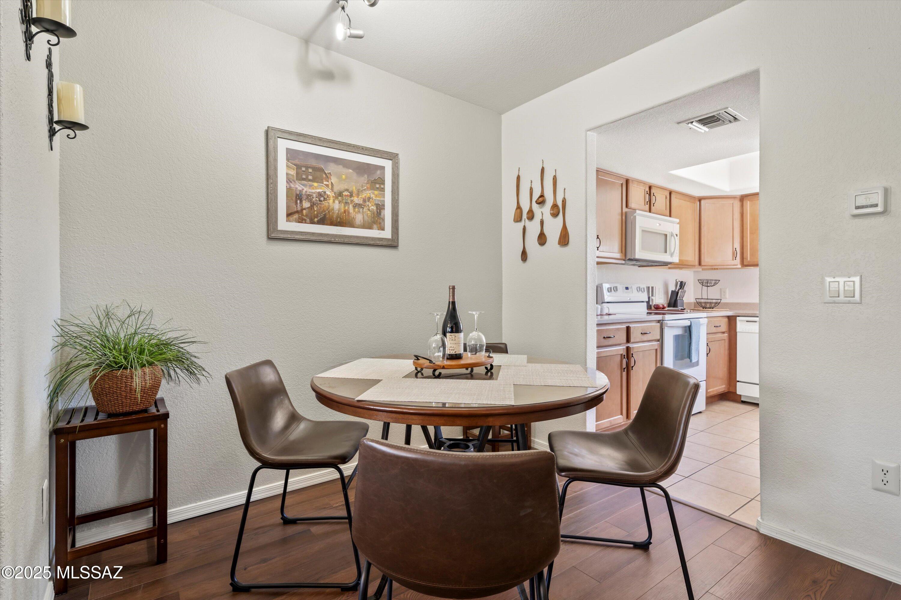 5855 N Kolb Road Unit: 1211