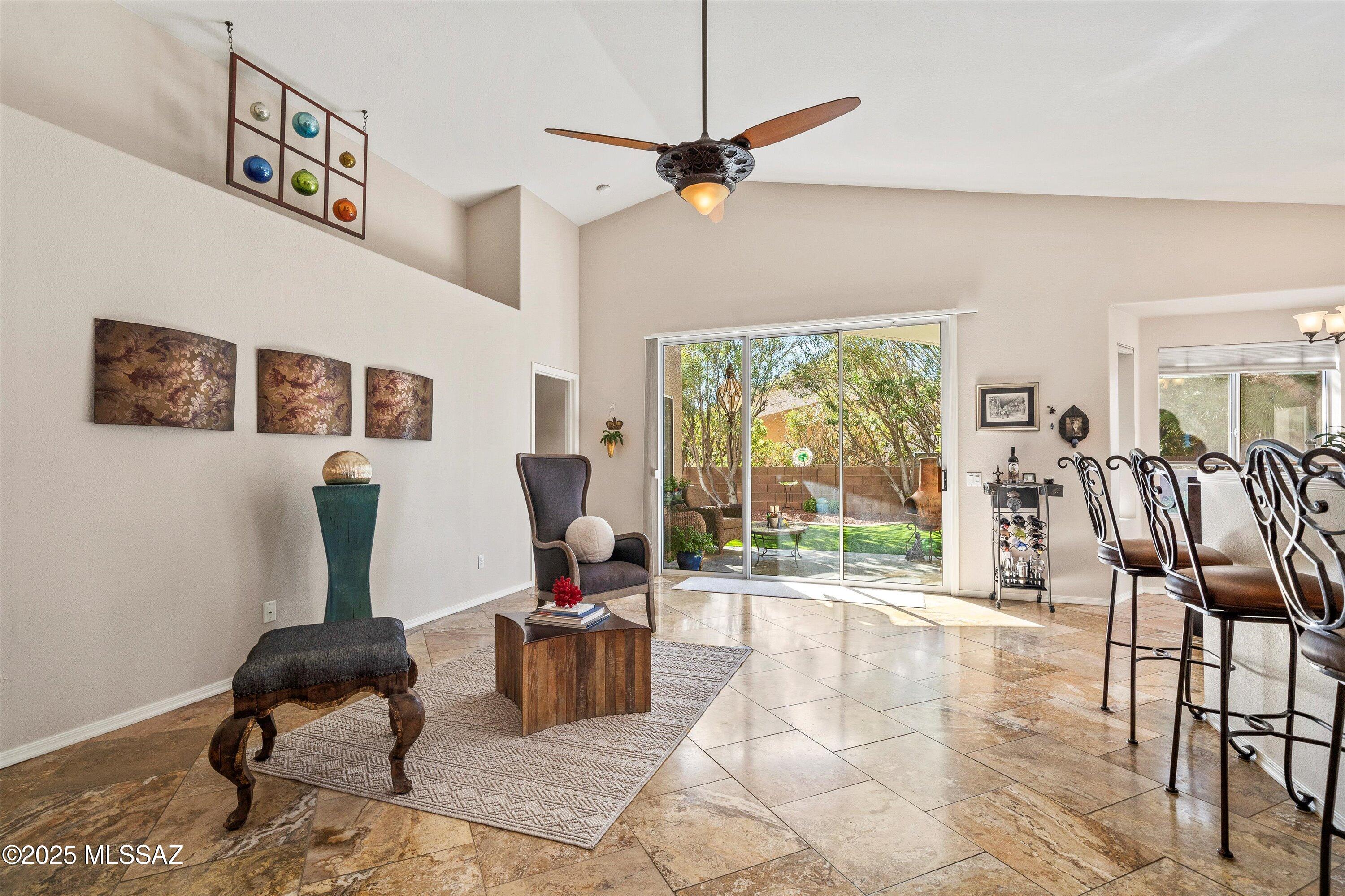 5209 N Windriver Place