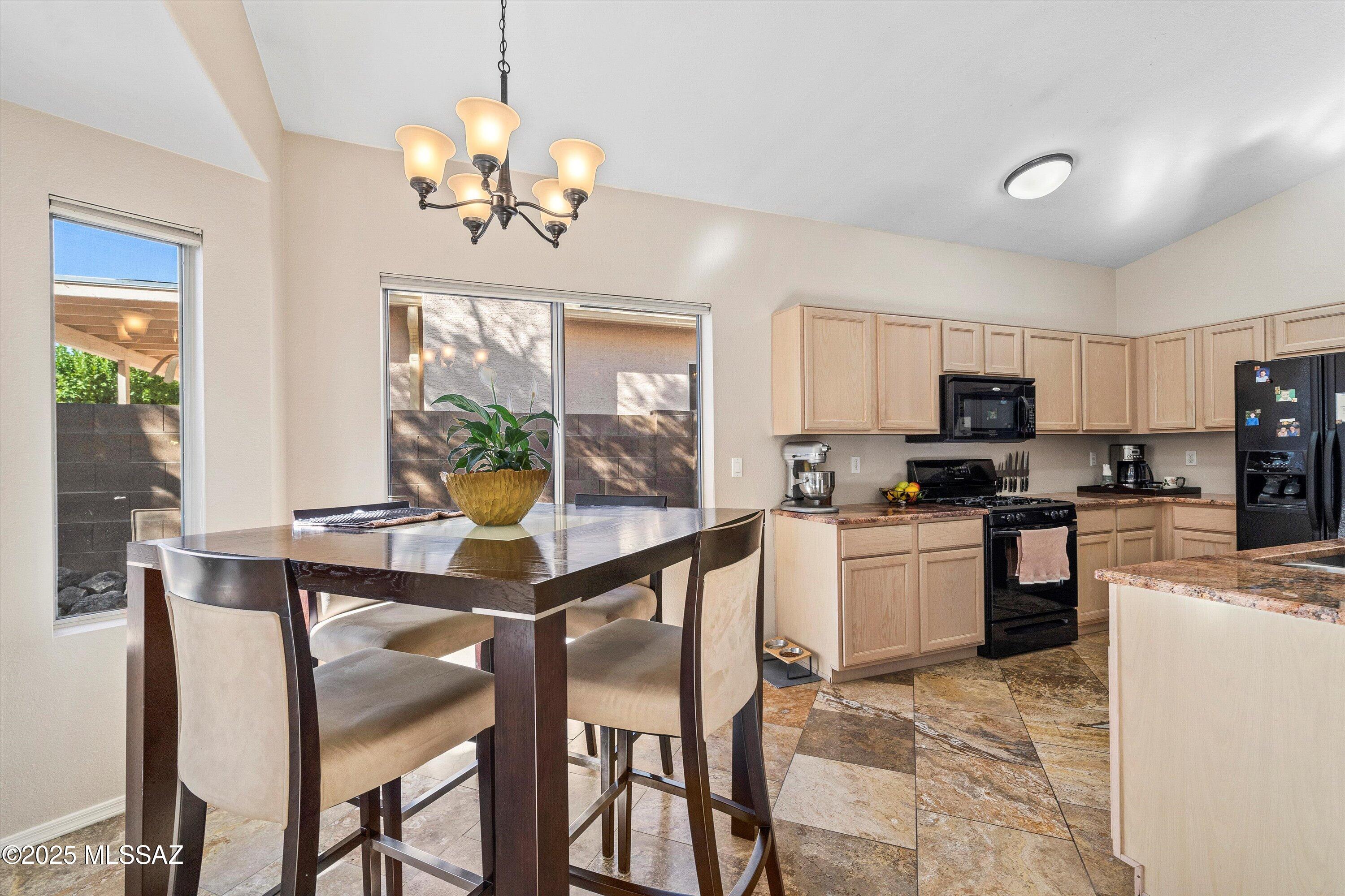 5209 N Windriver Place